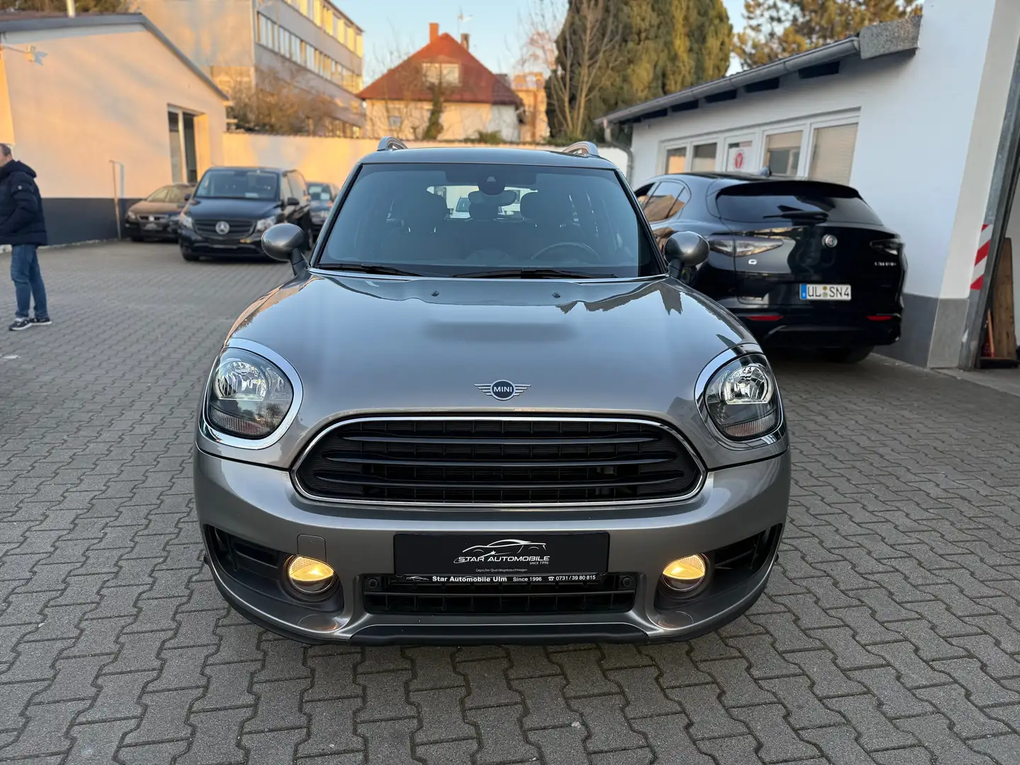 MINI One Countryman One*Pepper*Connected Navig*Leder*Sportsitze*8-fach Šedá - 2