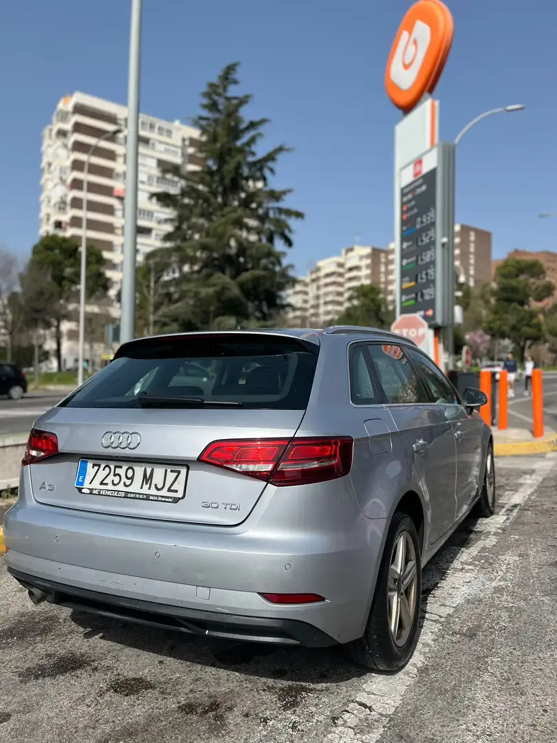 Audi A3 A3 Sportback 30 TDI Design S tronic 85kW Design Gris - 2
