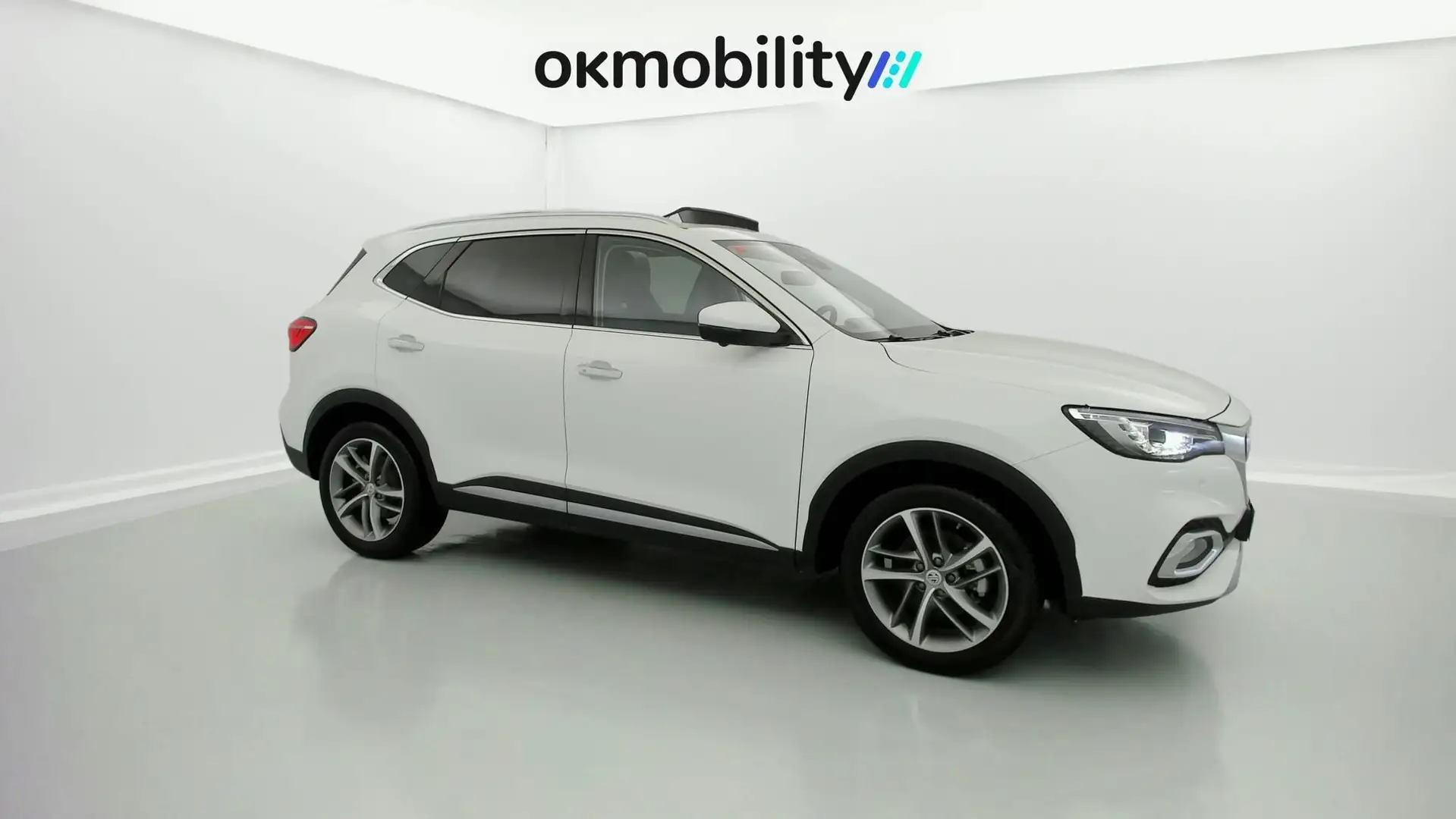 MG HS 1.5 T-GDI Luxury Weiß - 2