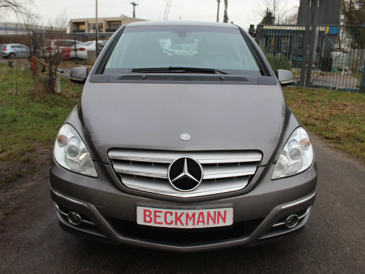 Mercedes-Benz B 180 B 180 CDI (245.207) Automatik Grau - 2