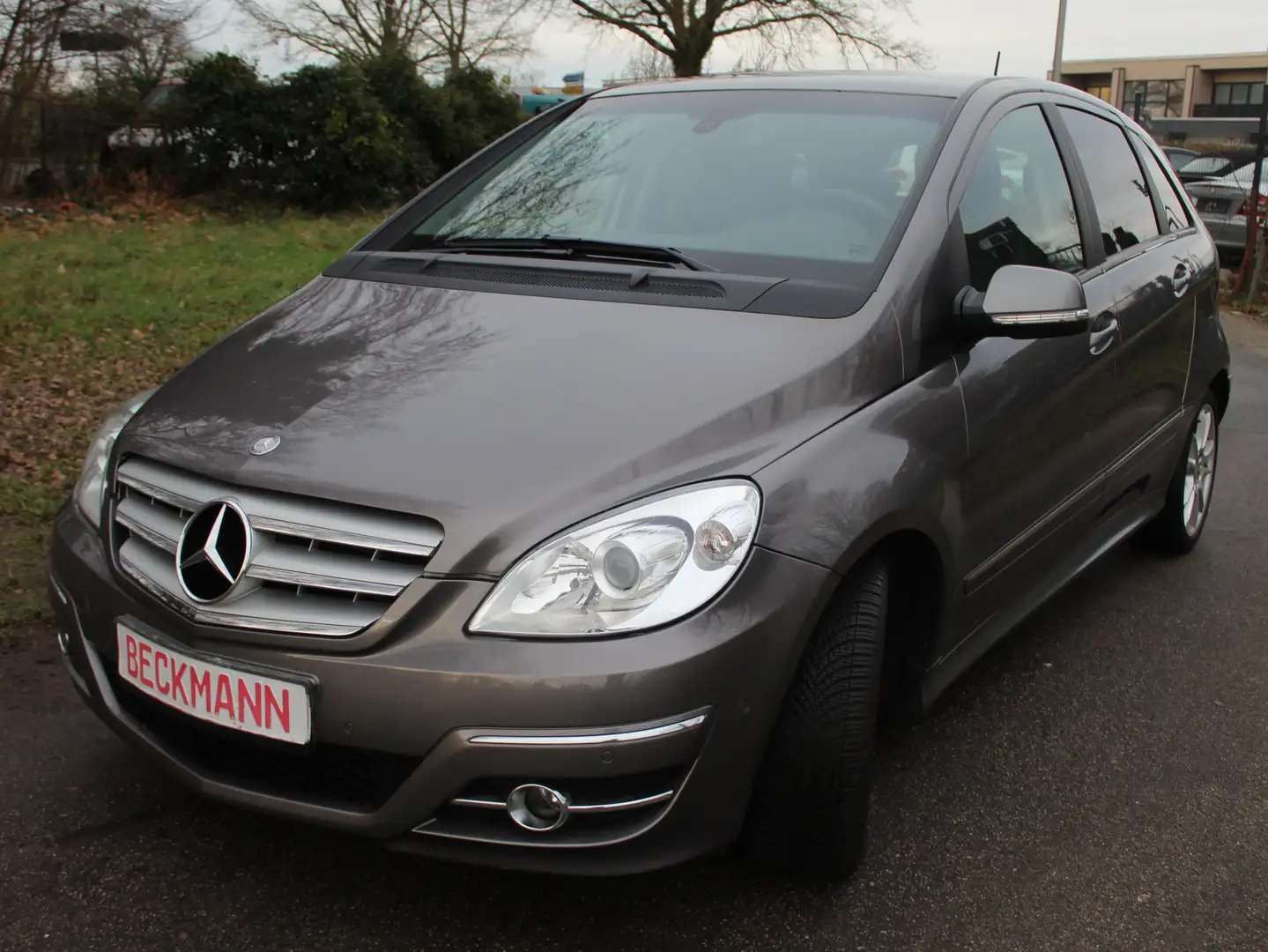 Mercedes-Benz B 180 B 180 CDI (245.207) Automatik Grau - 1