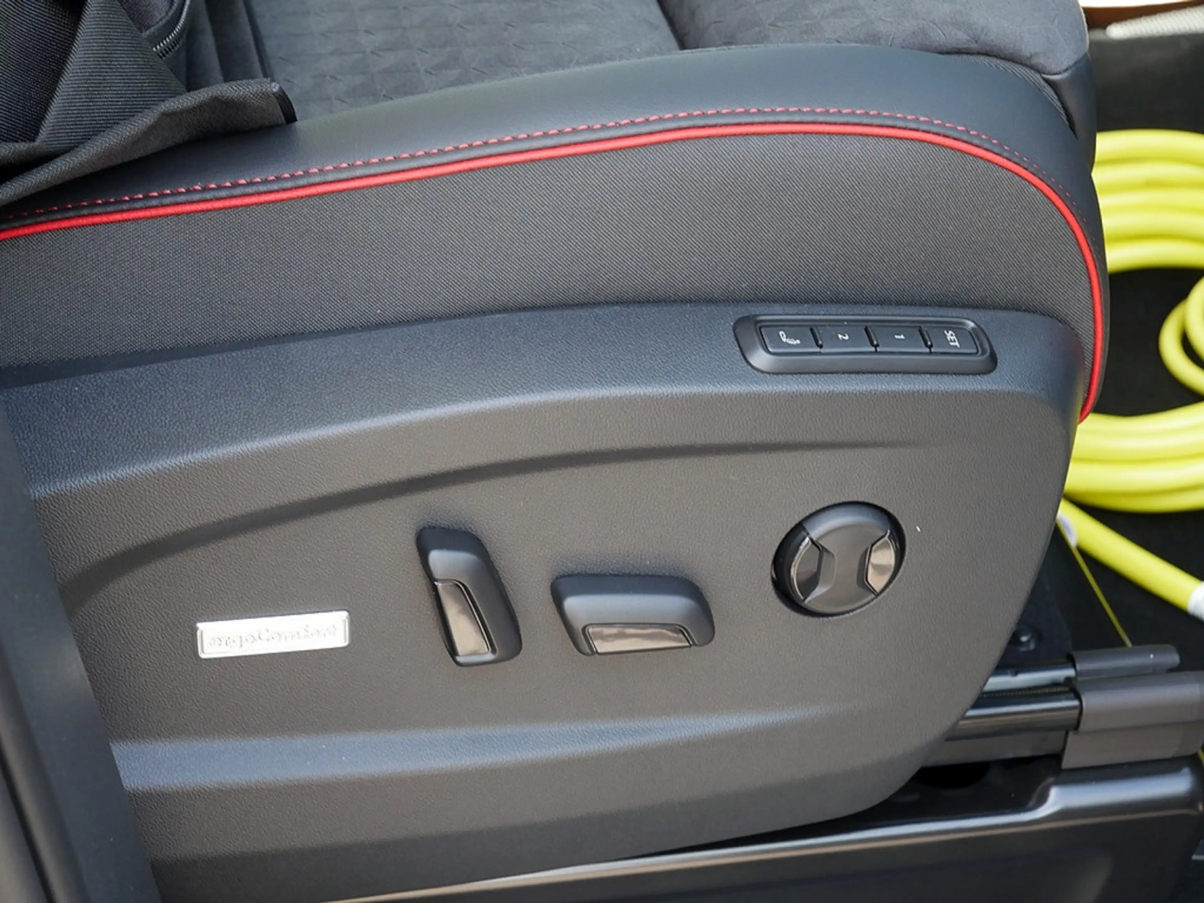 Volkswagen ID. Buzz GTX LR 4MOTION SHZ AHK MATRIX-LED — photo 11