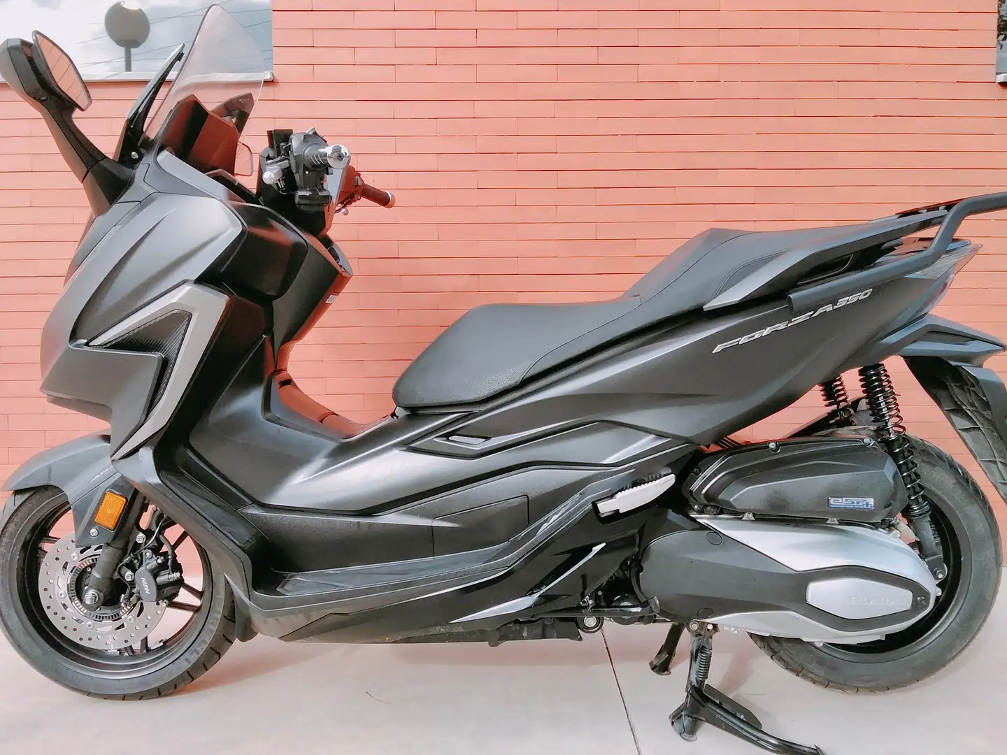 Honda Forza 350 Plateado - 2