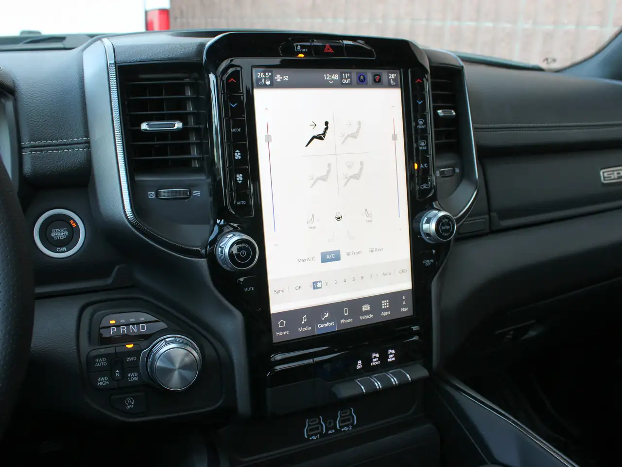 RAM 1500 снимка RAM 1500