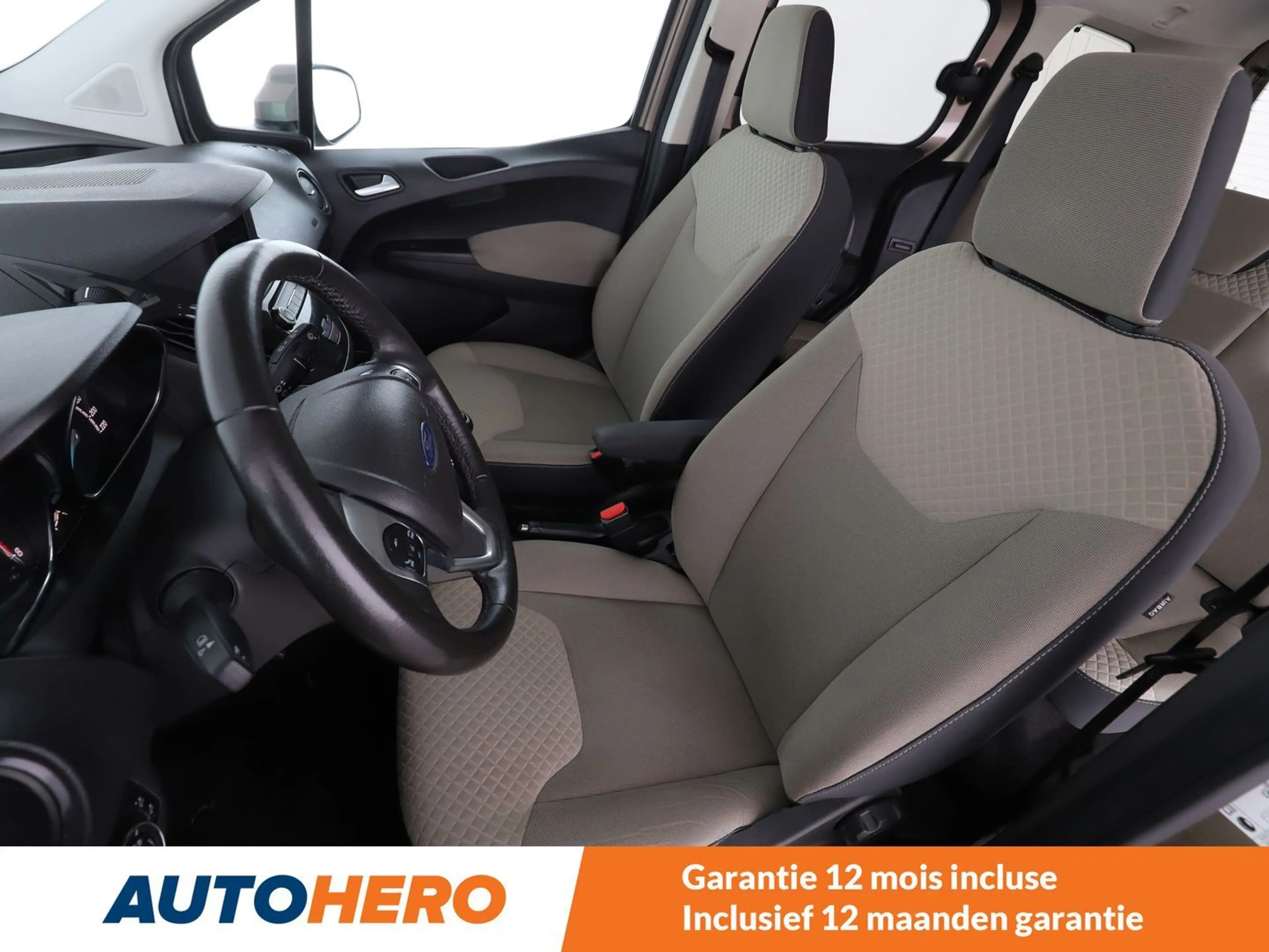 Ford Tourneo 1.0 EcoBoost Titanium — photo 14