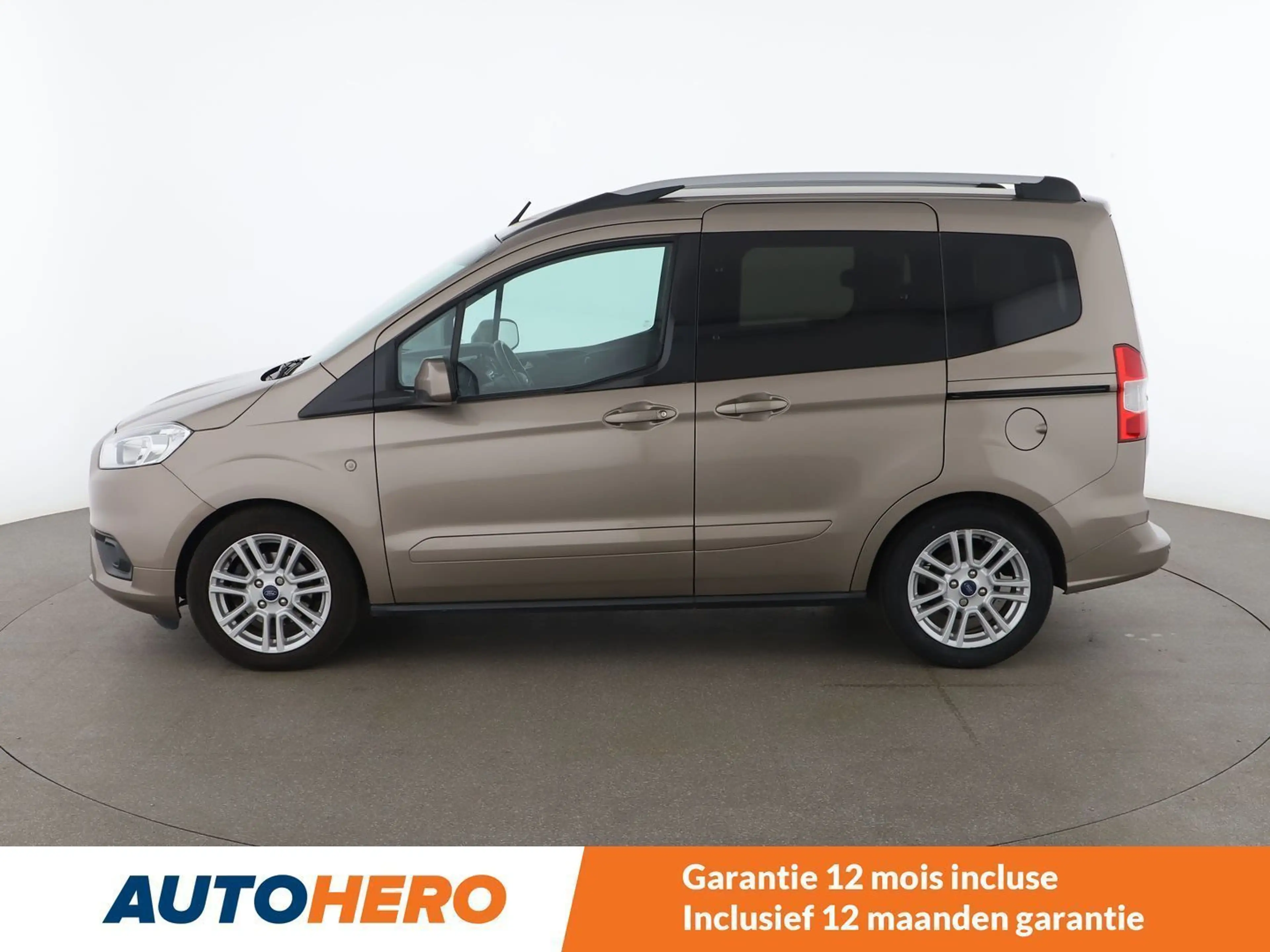Ford Tourneo 1.0 EcoBoost Titanium — photo 3