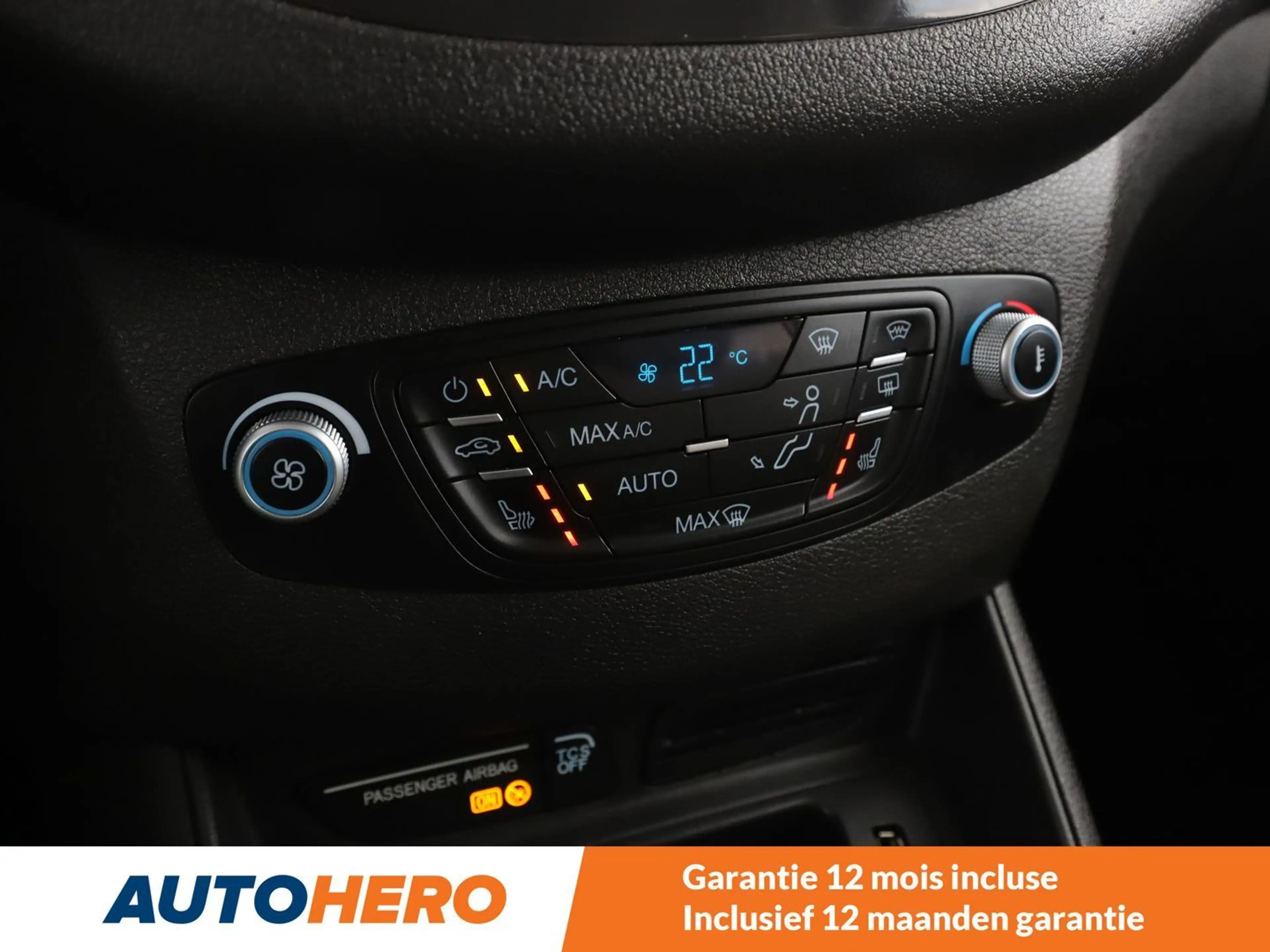 Ford Tourneo 1.0 EcoBoost Titanium — photo 9