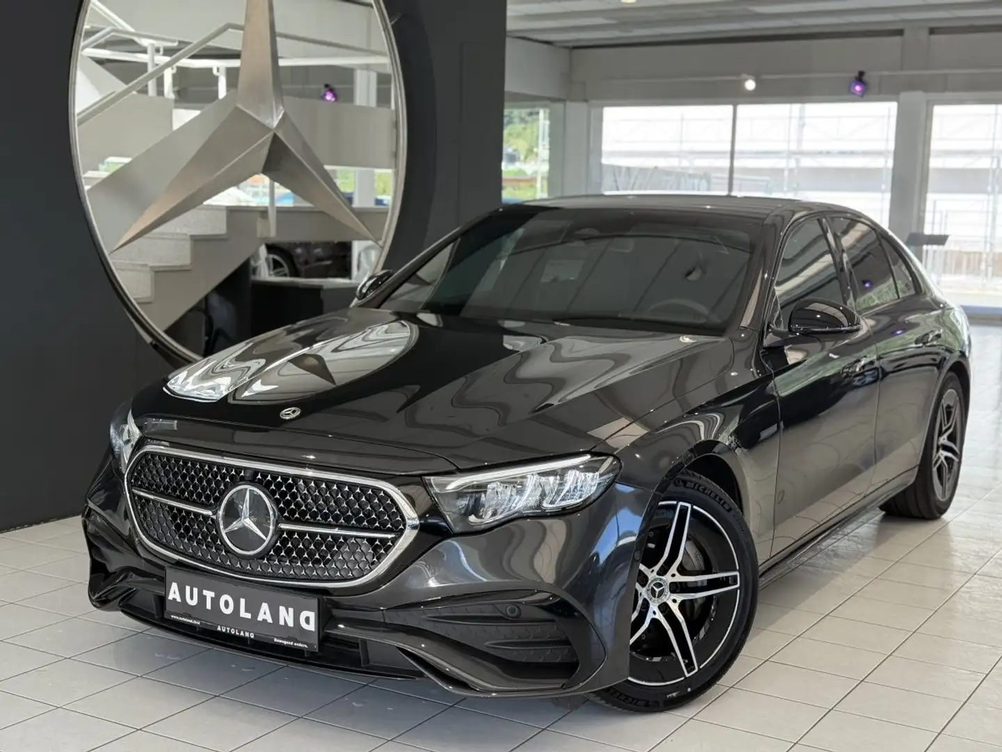 Mercedes-Benz E 220 d AMG Line Advanced Mwst.und Nova ausweisbar! Grau - 1