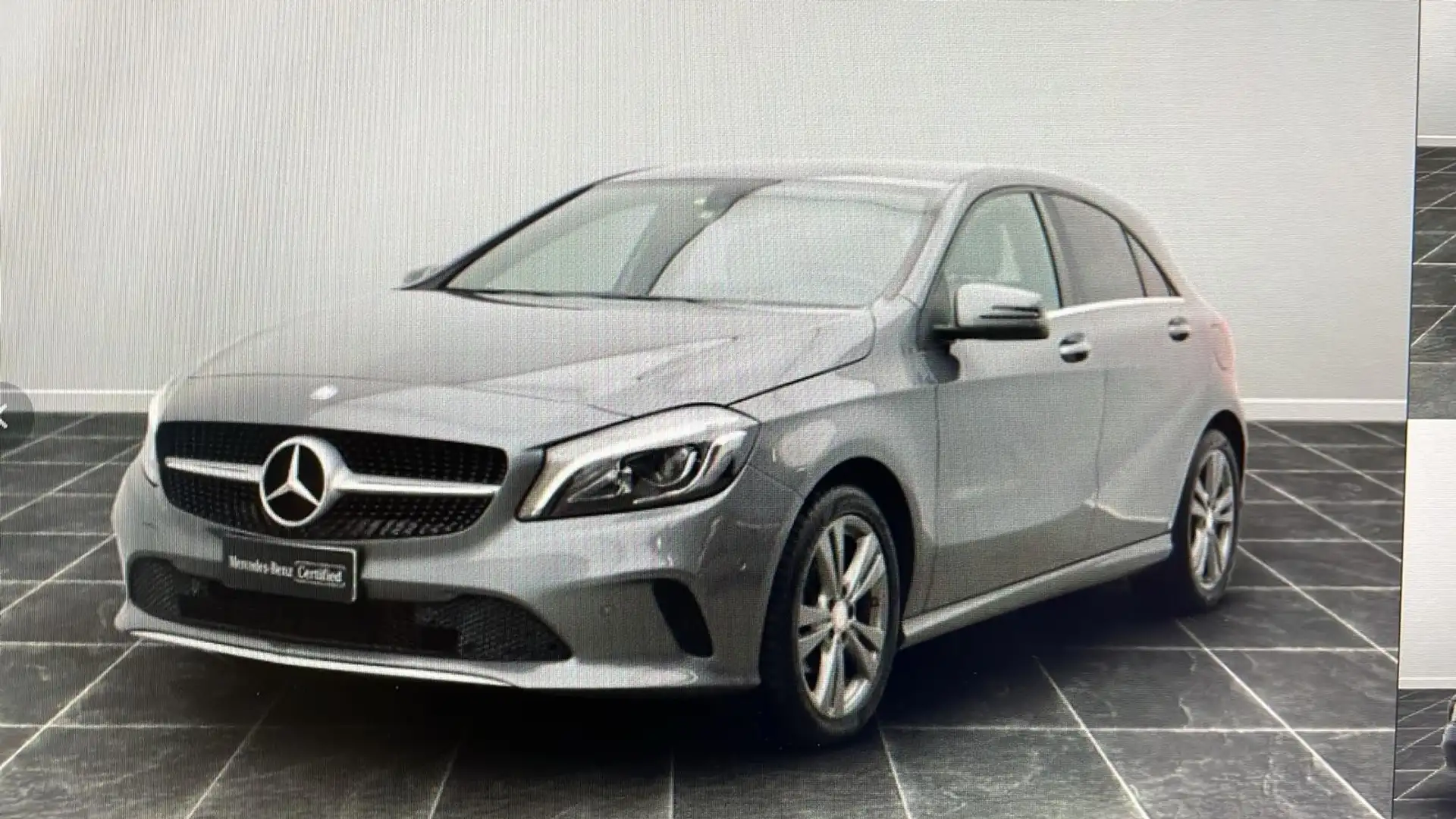 Mercedes-Benz 180 d sport automatic Grigio - 1
