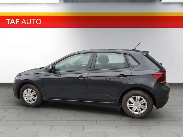 Volkswagen Polo view 4