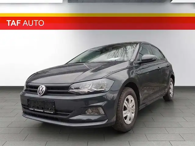 Volkswagen Polo view 2