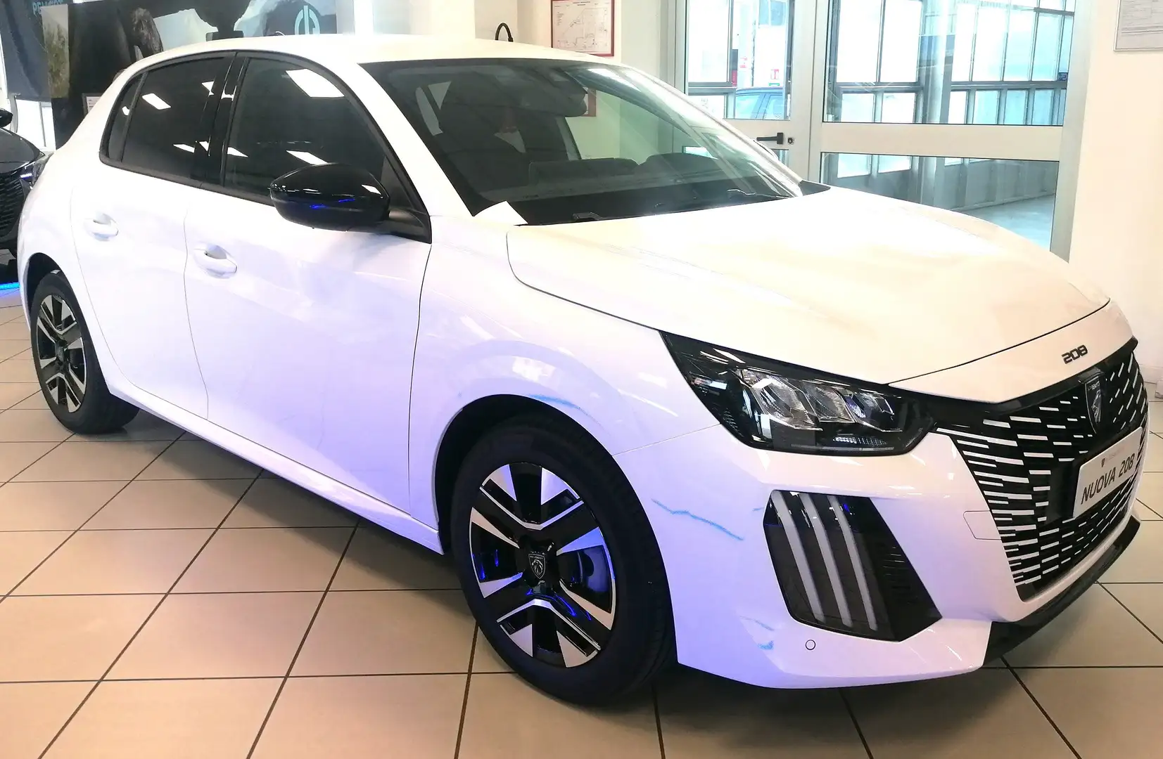 Peugeot 208 1.2 Allure s&s 100 (NO VINCOLO FINANZIARIO) Bianco - 1