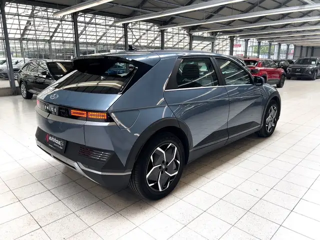 Hyundai Ioniq 5 view 5