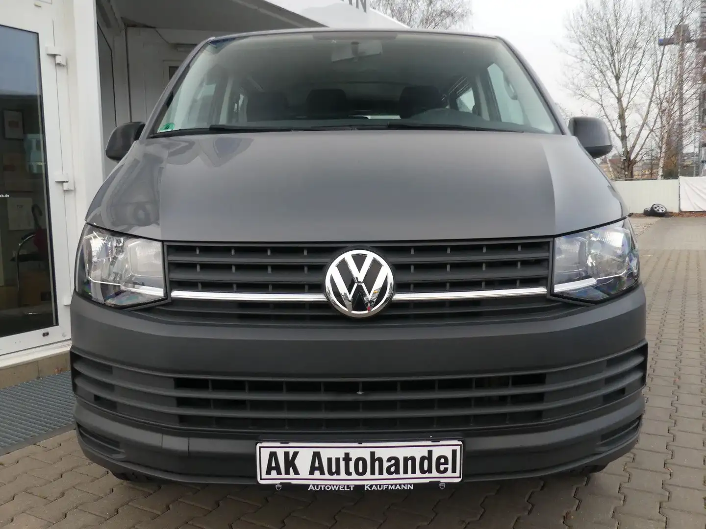 Volkswagen T6 Transporter 9-Sitzer Navi Kamera HUD EcoProfi Grau - 2