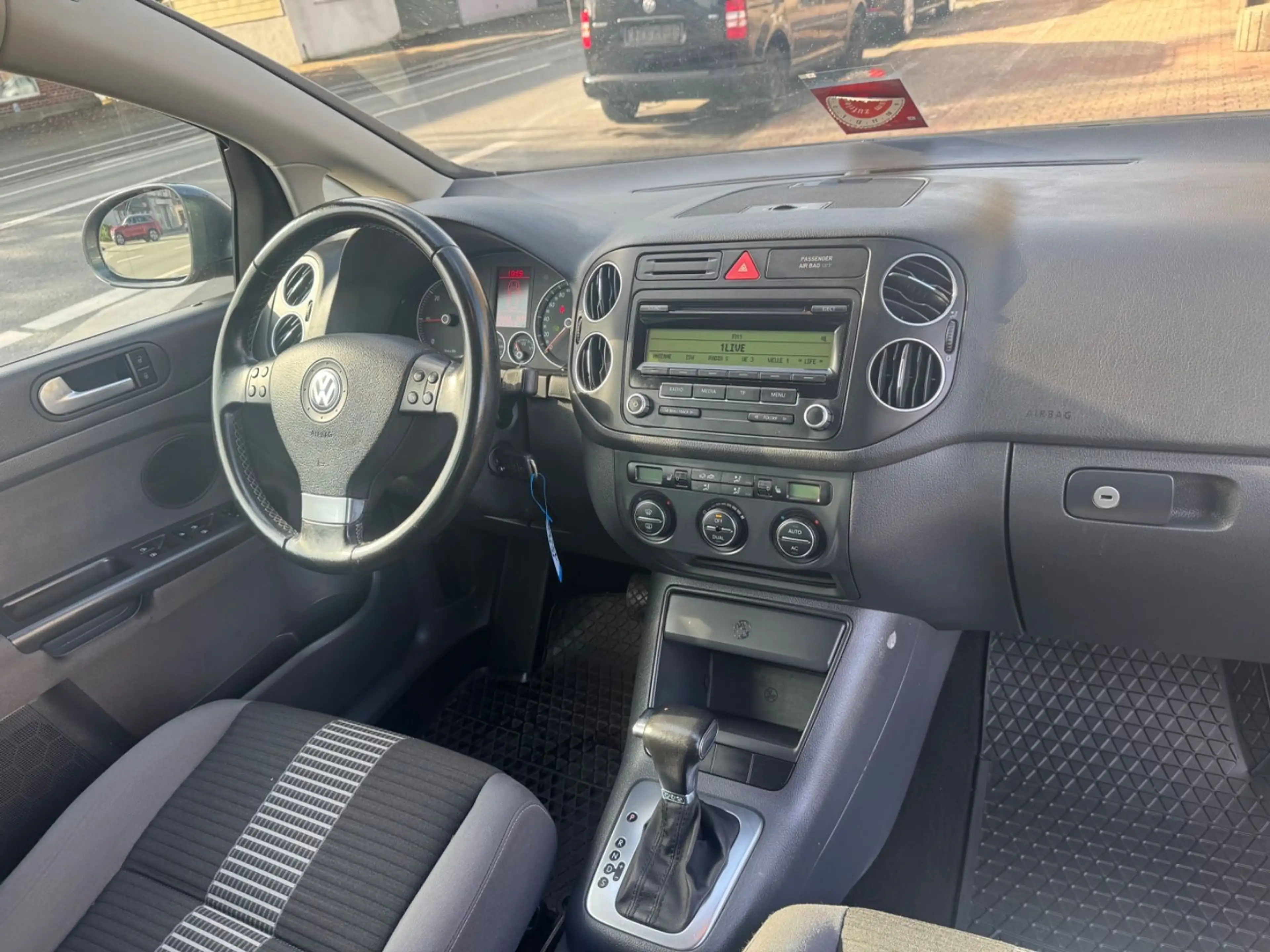 Volkswagen Golf Plus /AUT/SHZ/HU NEU/ÄNHK/MFLK/PDC/ALU — photo 11