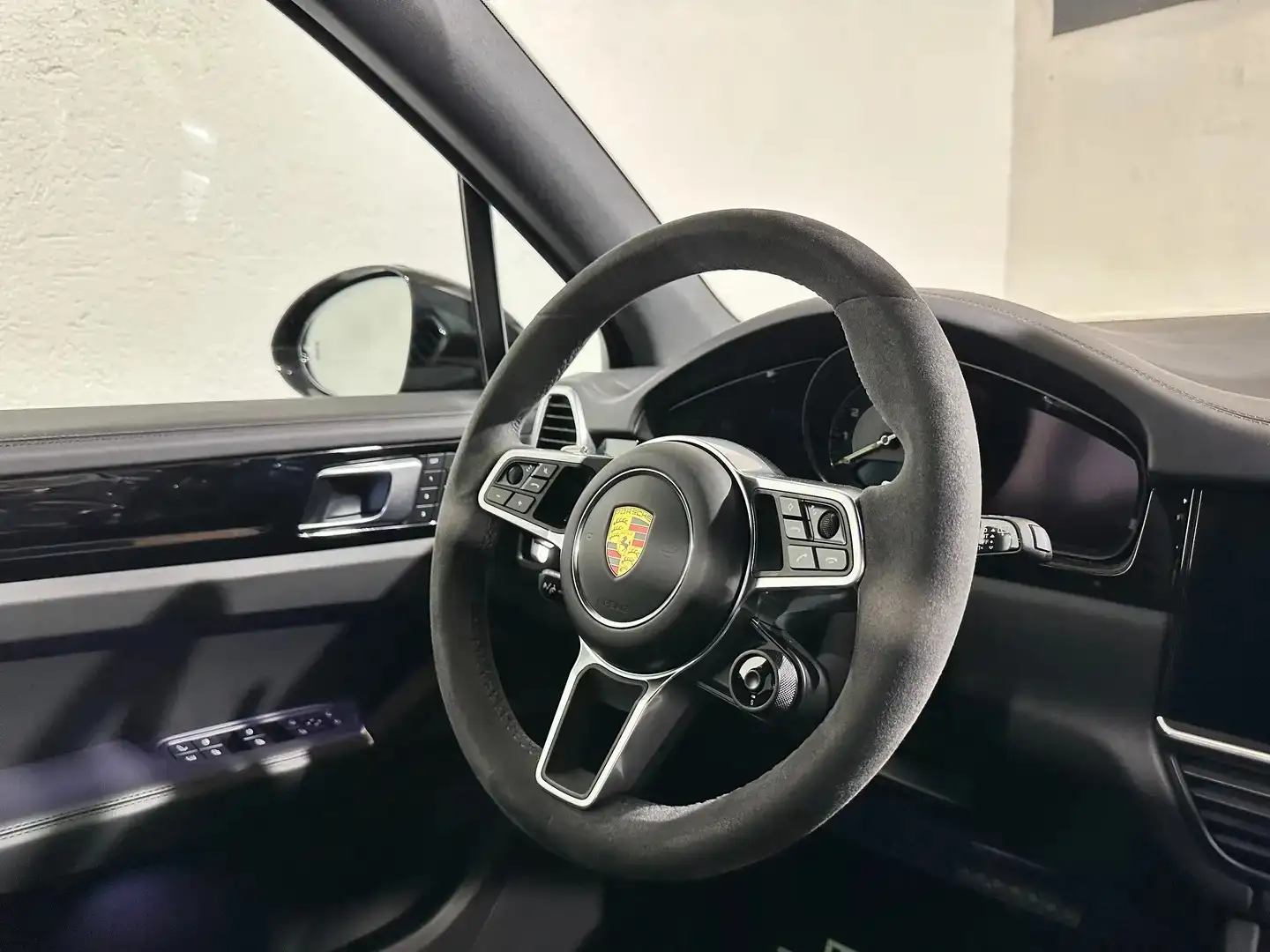 Porsche Cayenne Cayenne III E-Hybrid PHEV 17,9 kWh Aut. Schwarz - 1