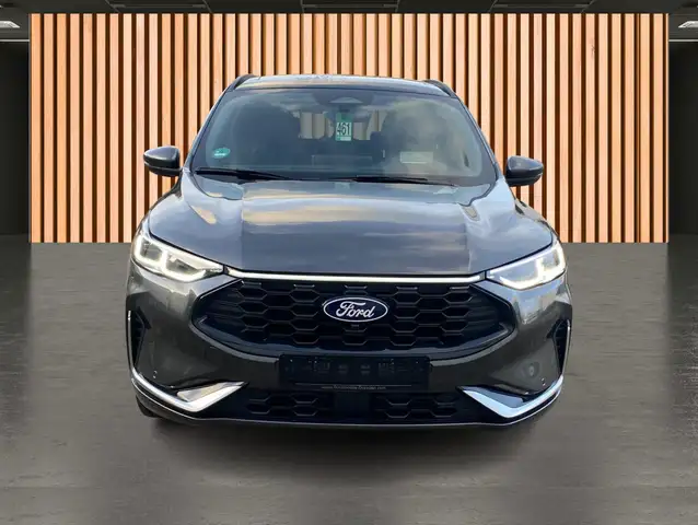 Ford Kuga view 4