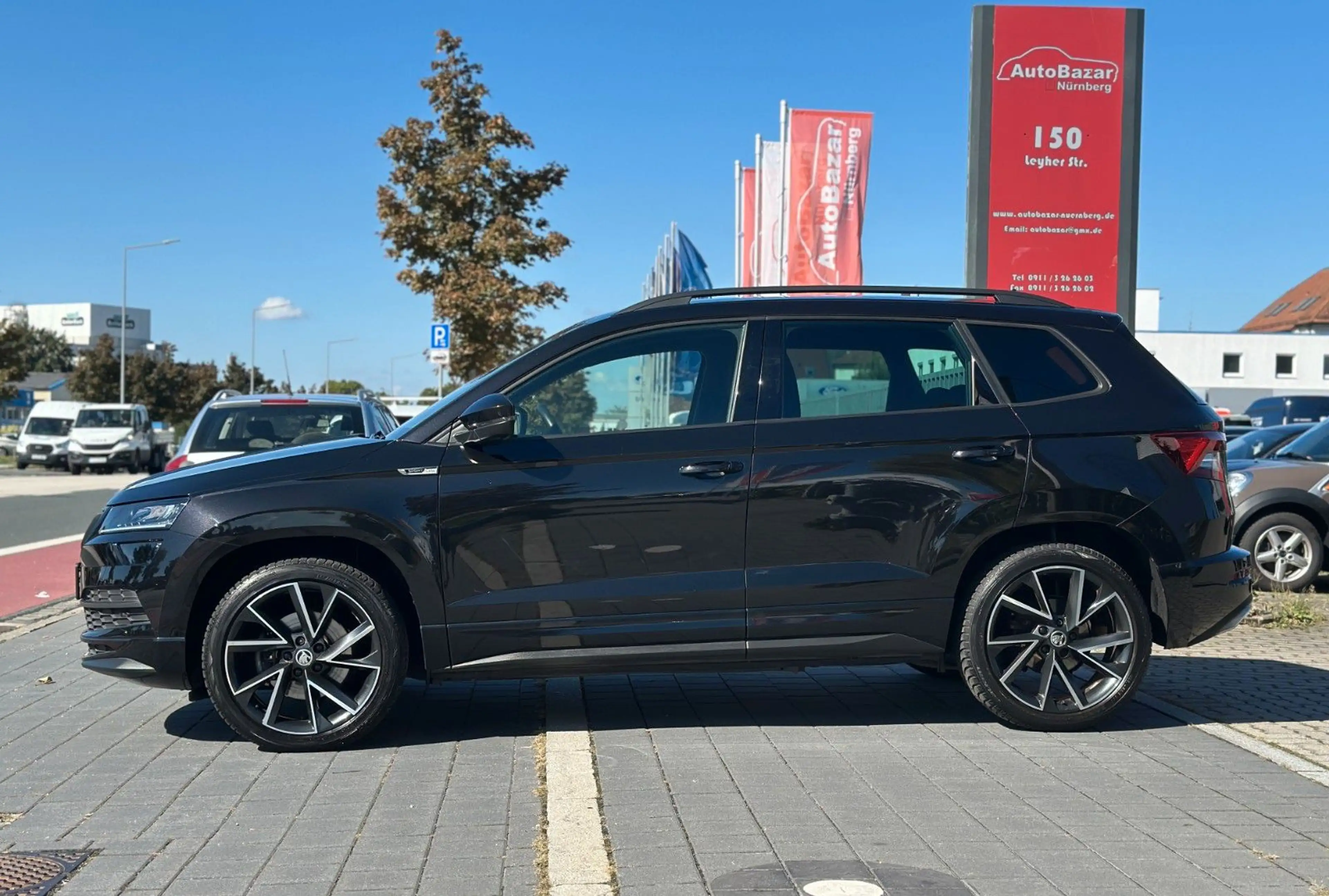 Skoda Karoq Sportline 4x4 / AHK / CarPlay & Android — photo 2