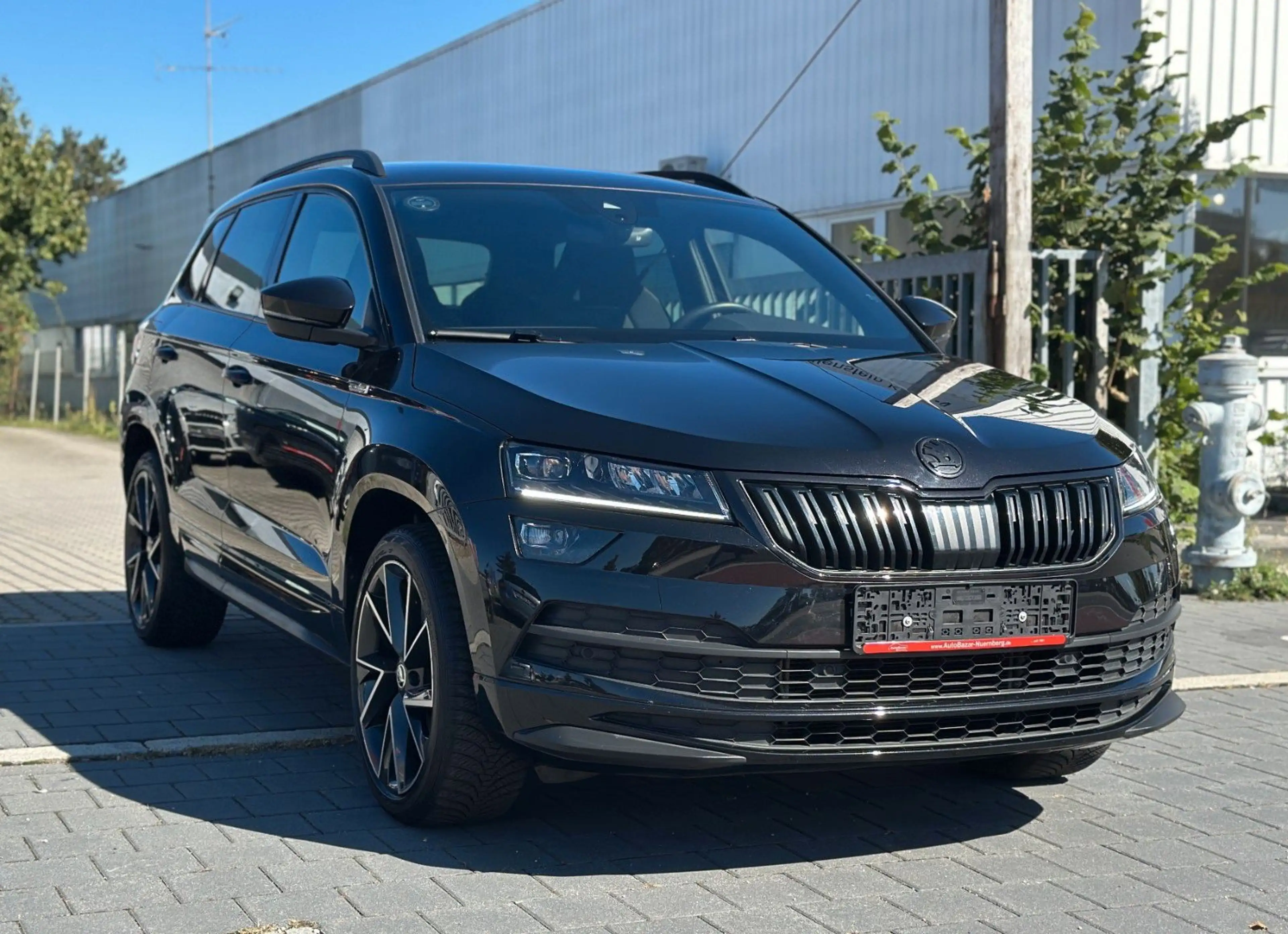 Skoda Karoq Sportline 4x4 / AHK / CarPlay & Android — photo 7