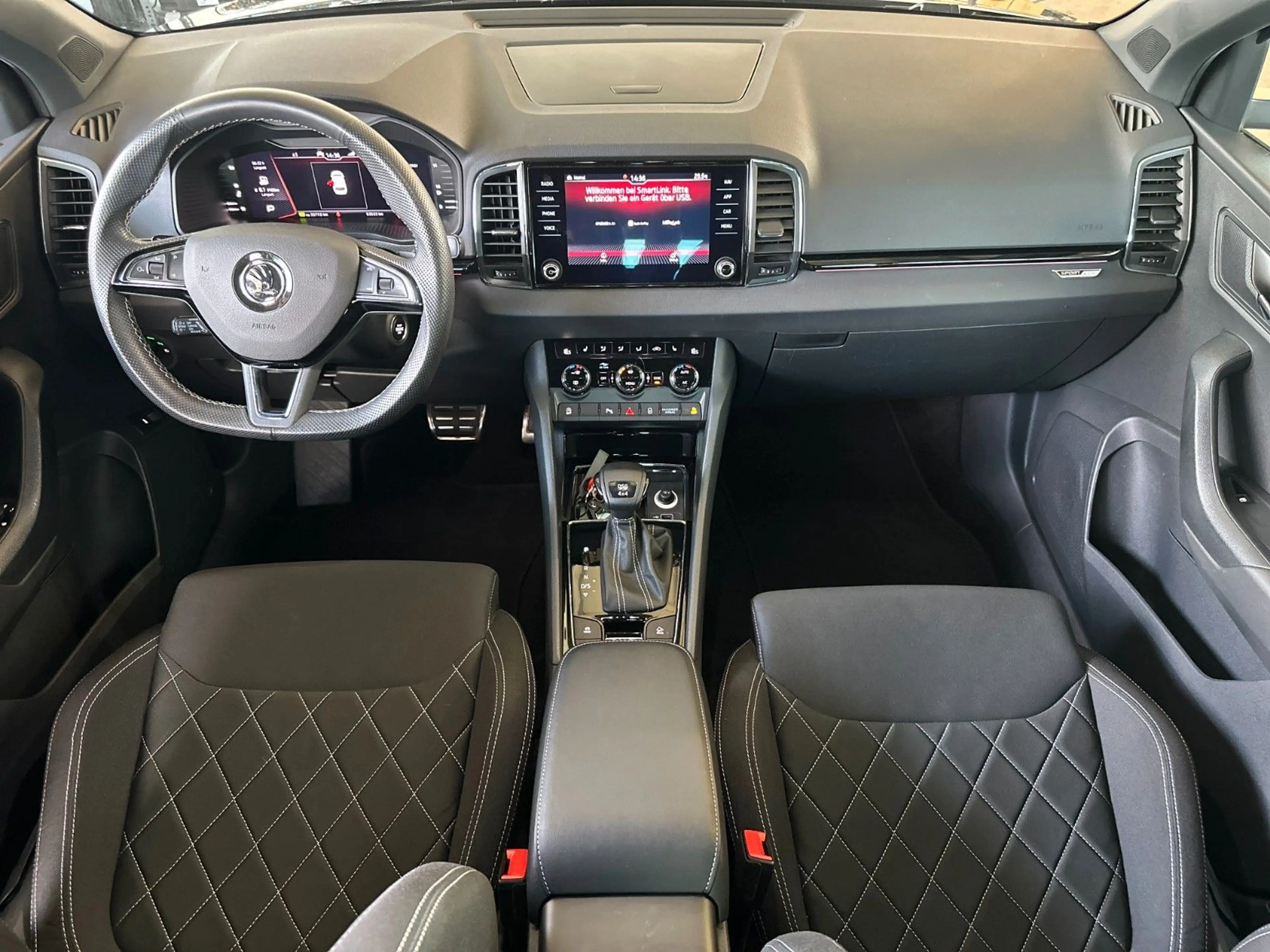 Skoda Karoq Sportline 4x4 / AHK / CarPlay & Android — photo 12
