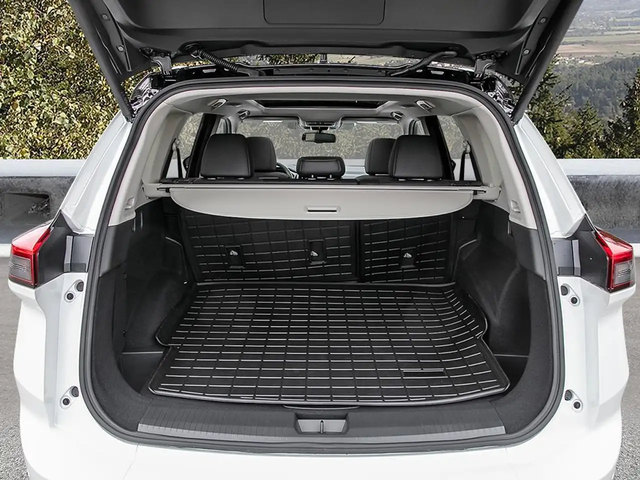 Nissan Rogue fotografie Nissan Rogue