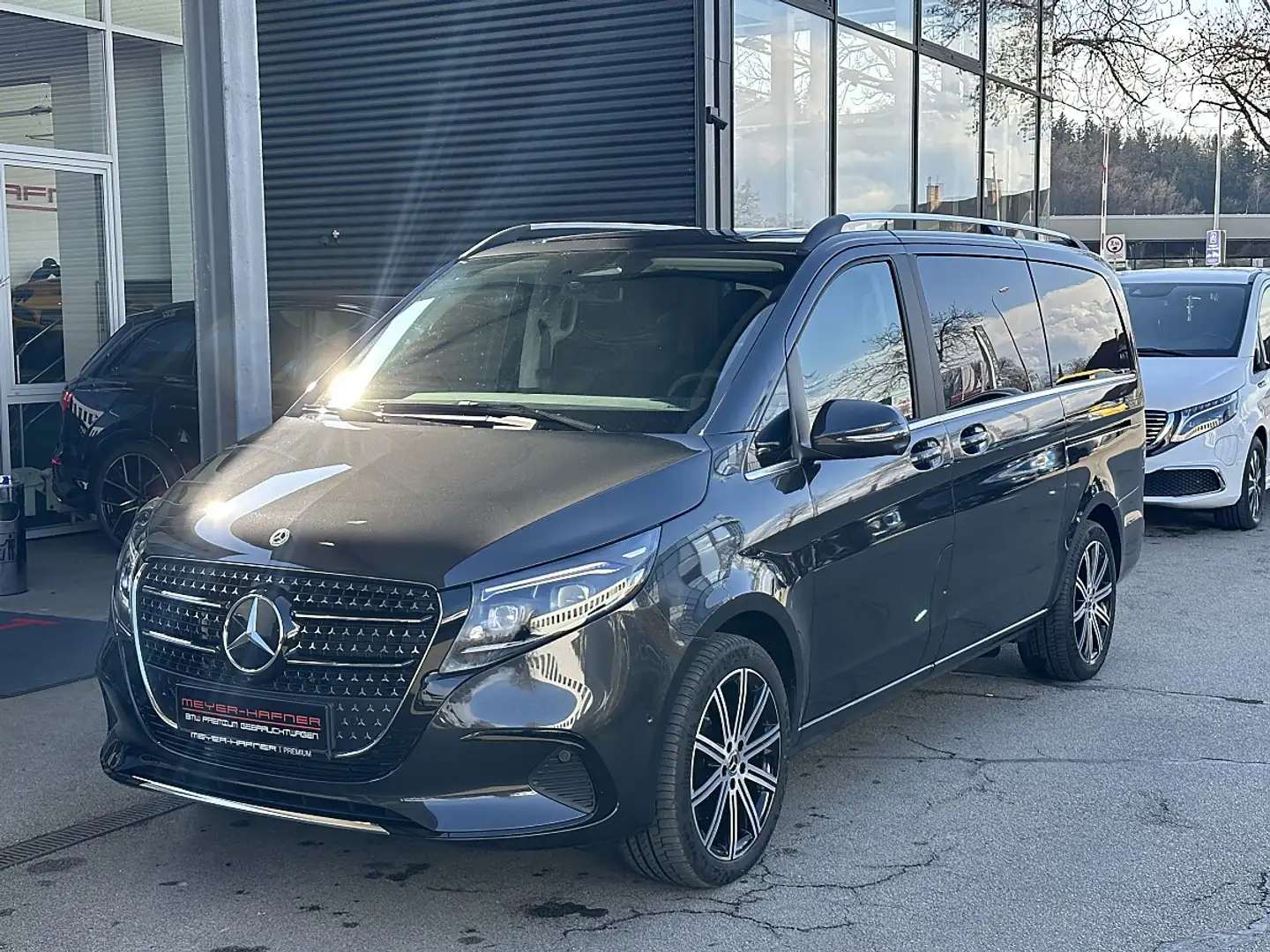 Mercedes-Benz V 250 d 4Matic Business Van lang Avantgarde Aut... Grau - 1