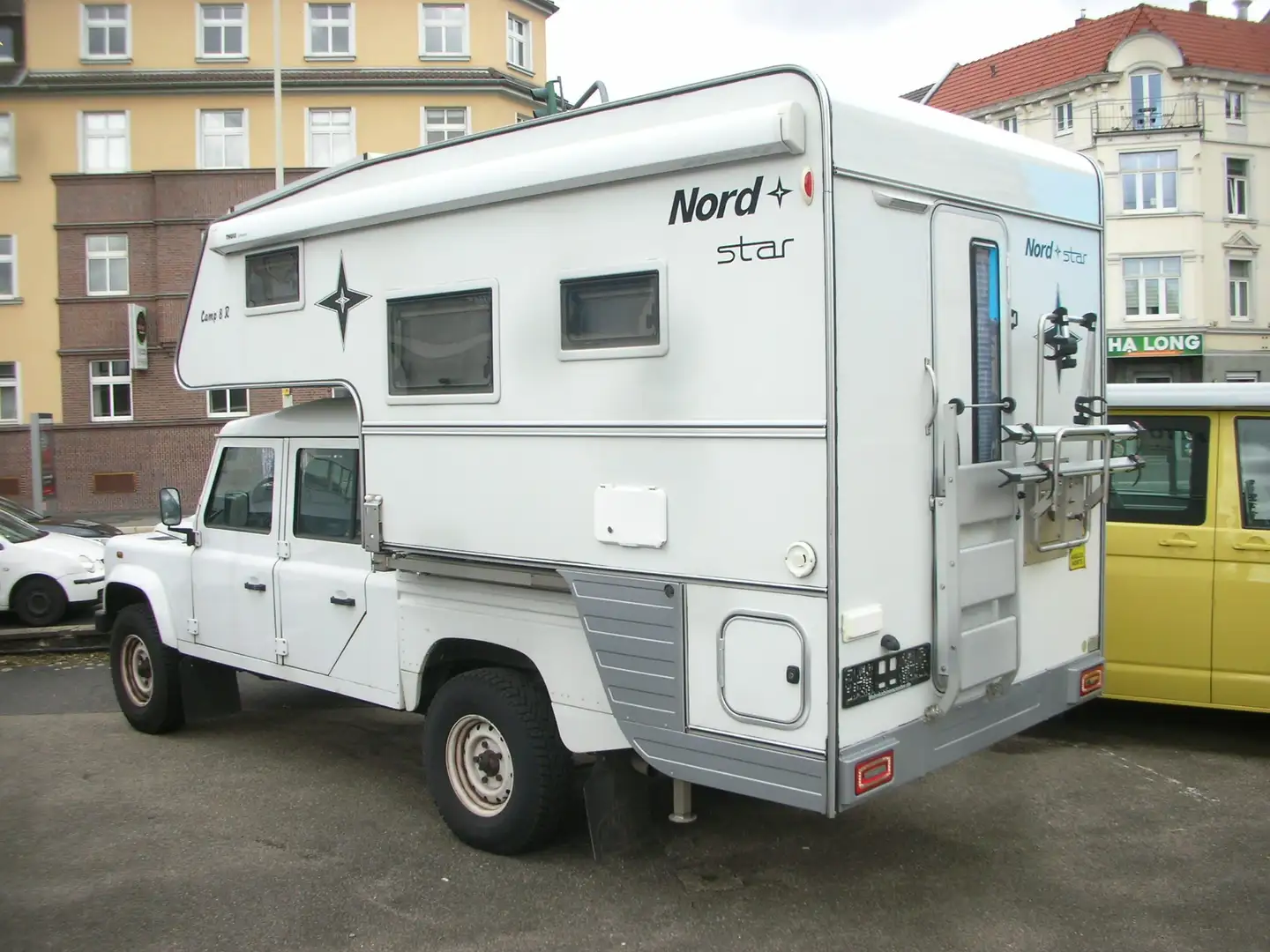 Land Rover Defender Nordstar Camp8R *Defender 110 DC 2.2TDI *1.HD Weiß - 2