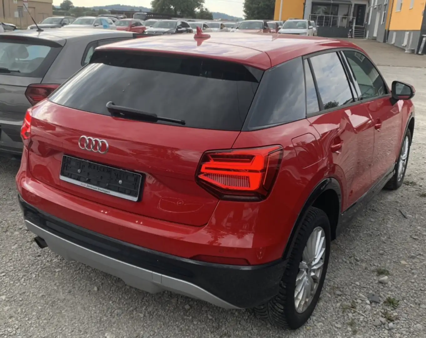 Audi Q2 1.0 TFSI 116 ch S tronic 7 Sport - 1