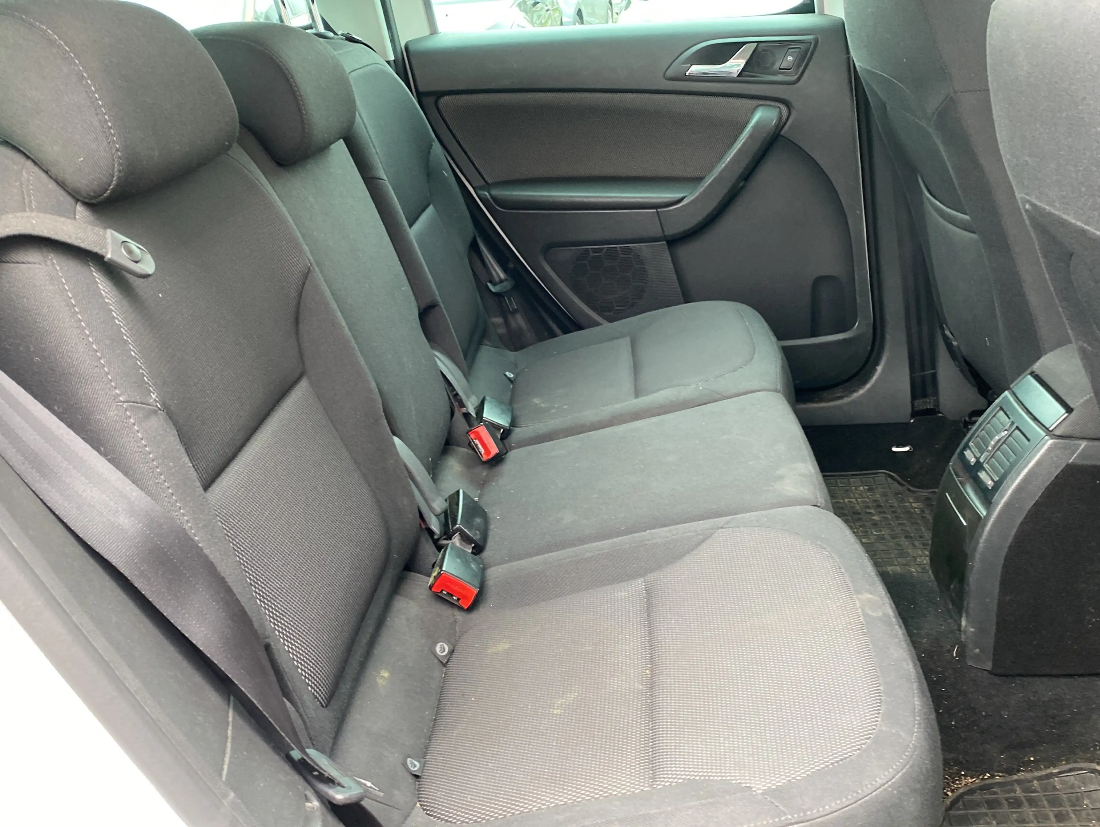 Skoda Yeti 1.8 TSI Ambition Plus Edition 4x4*Navi* — photo 13