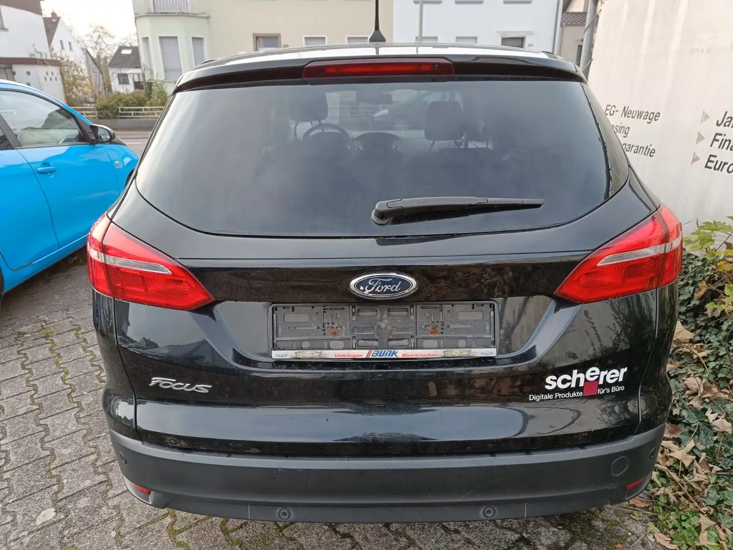 Ford Focus Turnier Titanium Schwarz - 2
