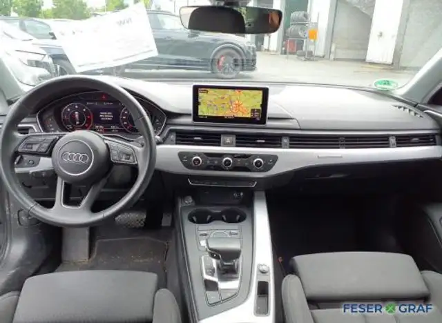 Audi A4 view 7