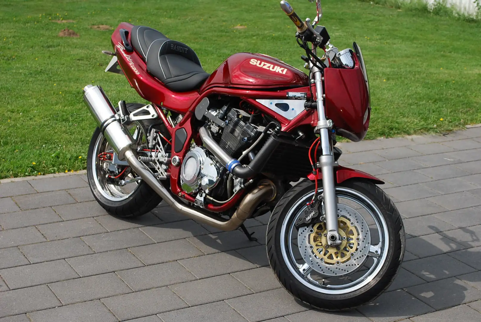 Suzuki GSF 1200 Rojo - 1