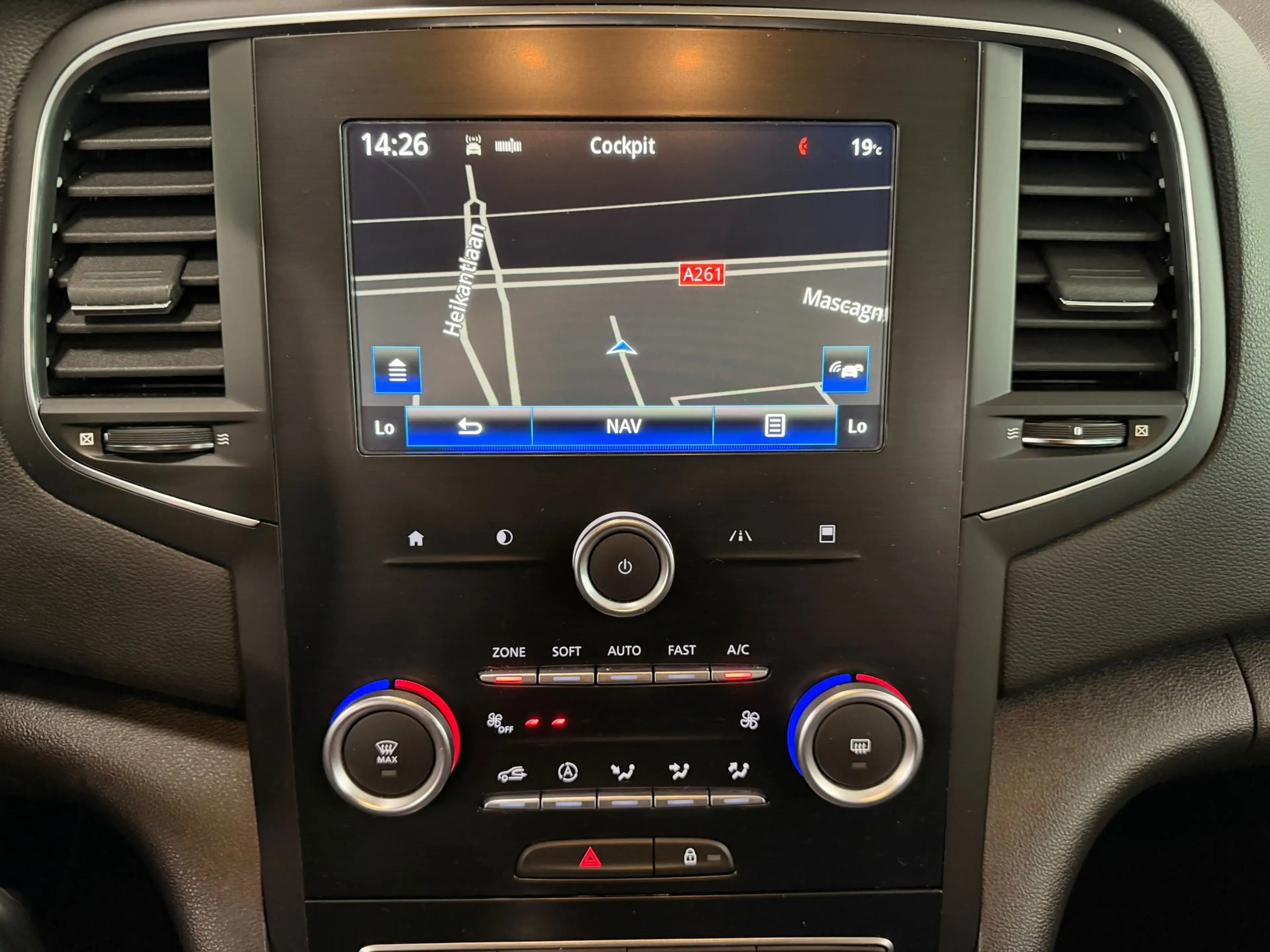 Renault Megane 1.2 TCe Zen NAVI|CRUISE|CLIMA — photo 22