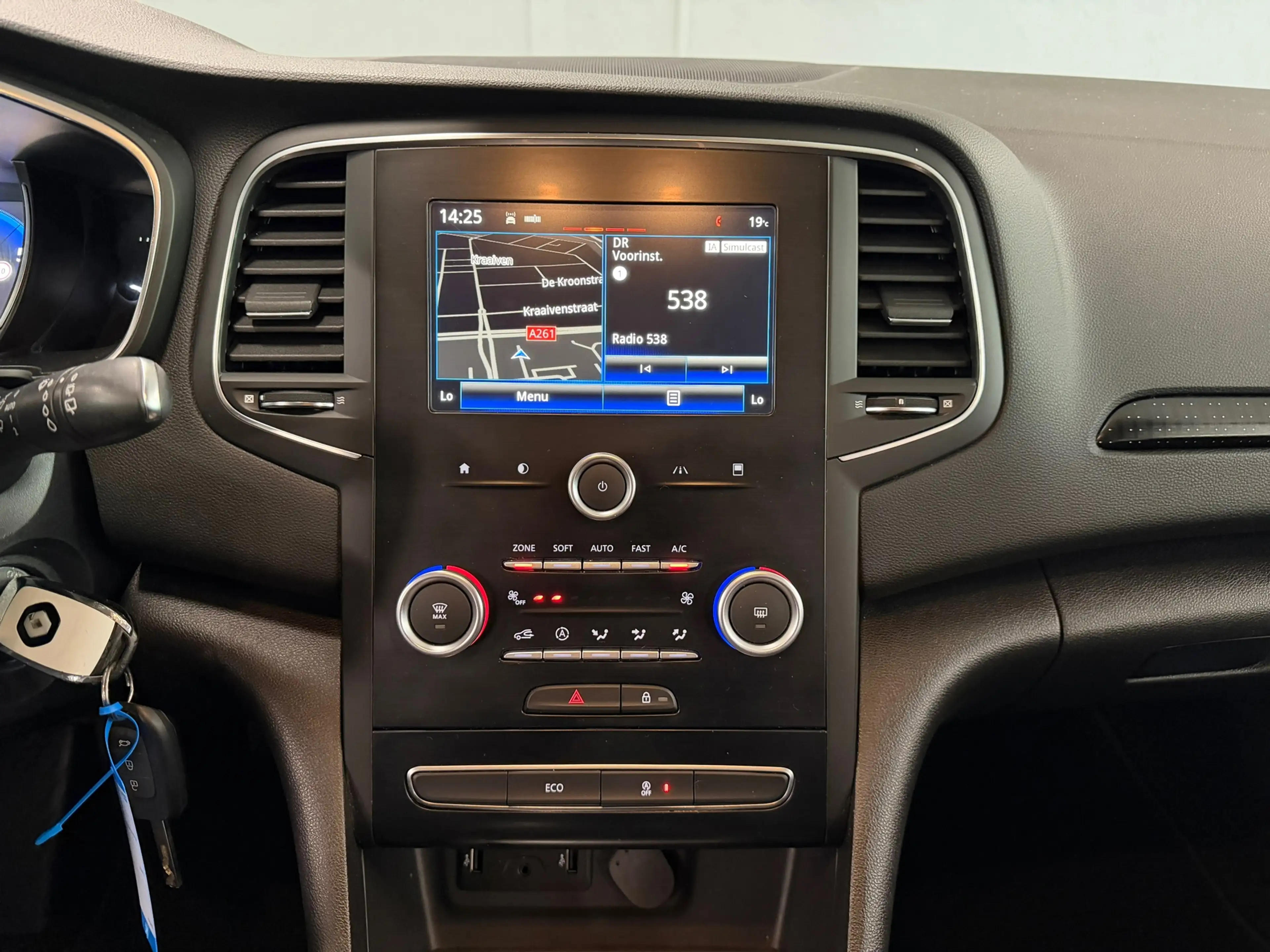 Renault Megane 1.2 TCe Zen NAVI|CRUISE|CLIMA — photo 20