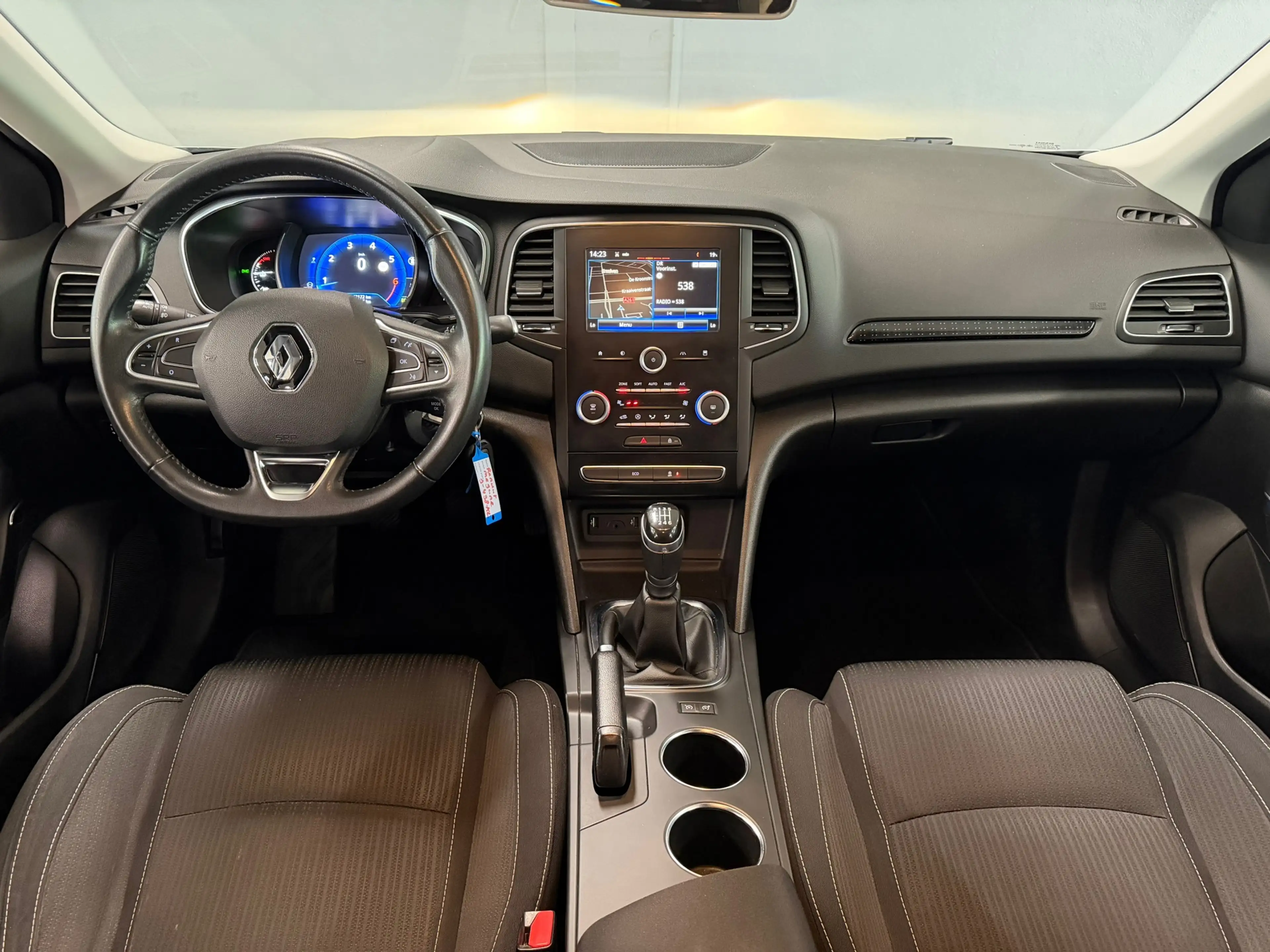 Renault Megane 1.2 TCe Zen NAVI|CRUISE|CLIMA — photo 17