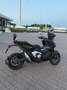 Honda X-ADV Honda X-ADV 750 (2024) – uitgerust met veel opti Zwart - thumbnail 3