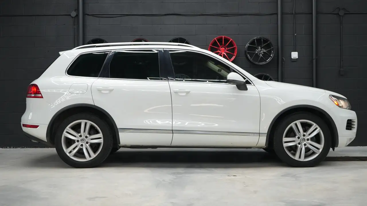Volkswagen Touareg снимка Volkswagen Touareg