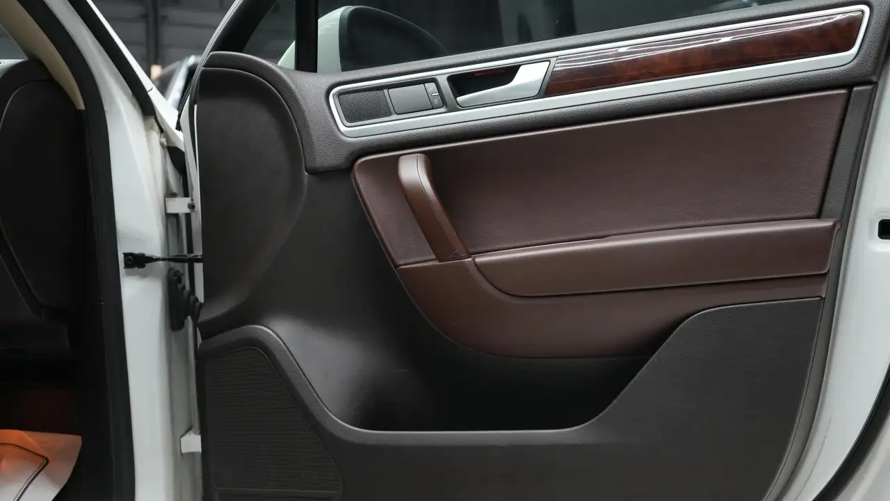 Volkswagen Touareg снимка Volkswagen Touareg