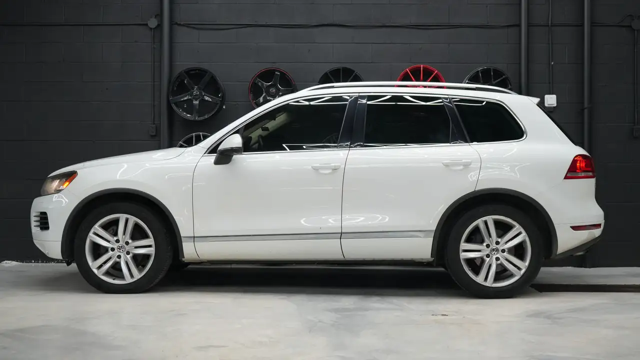 Volkswagen Touareg снимка Volkswagen Touareg