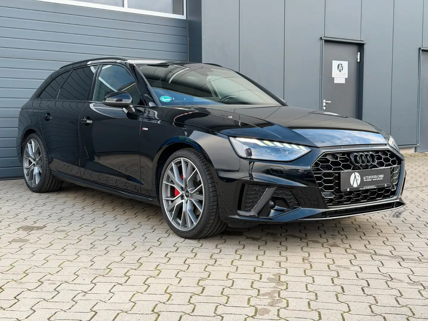 Audi A4 Avant *S-TRONIC*S-LINE EDITION*MATRIX*ACC* Schwarz - 1