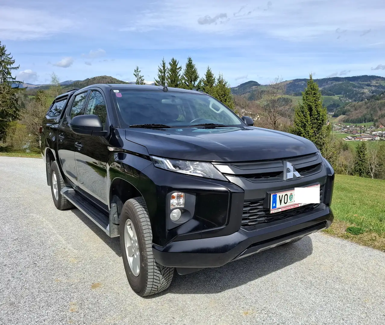 Mitsubishi L200 L 200 2,2 DI-D HP 4WD Doppelkabine Work Edition Schwarz - 1