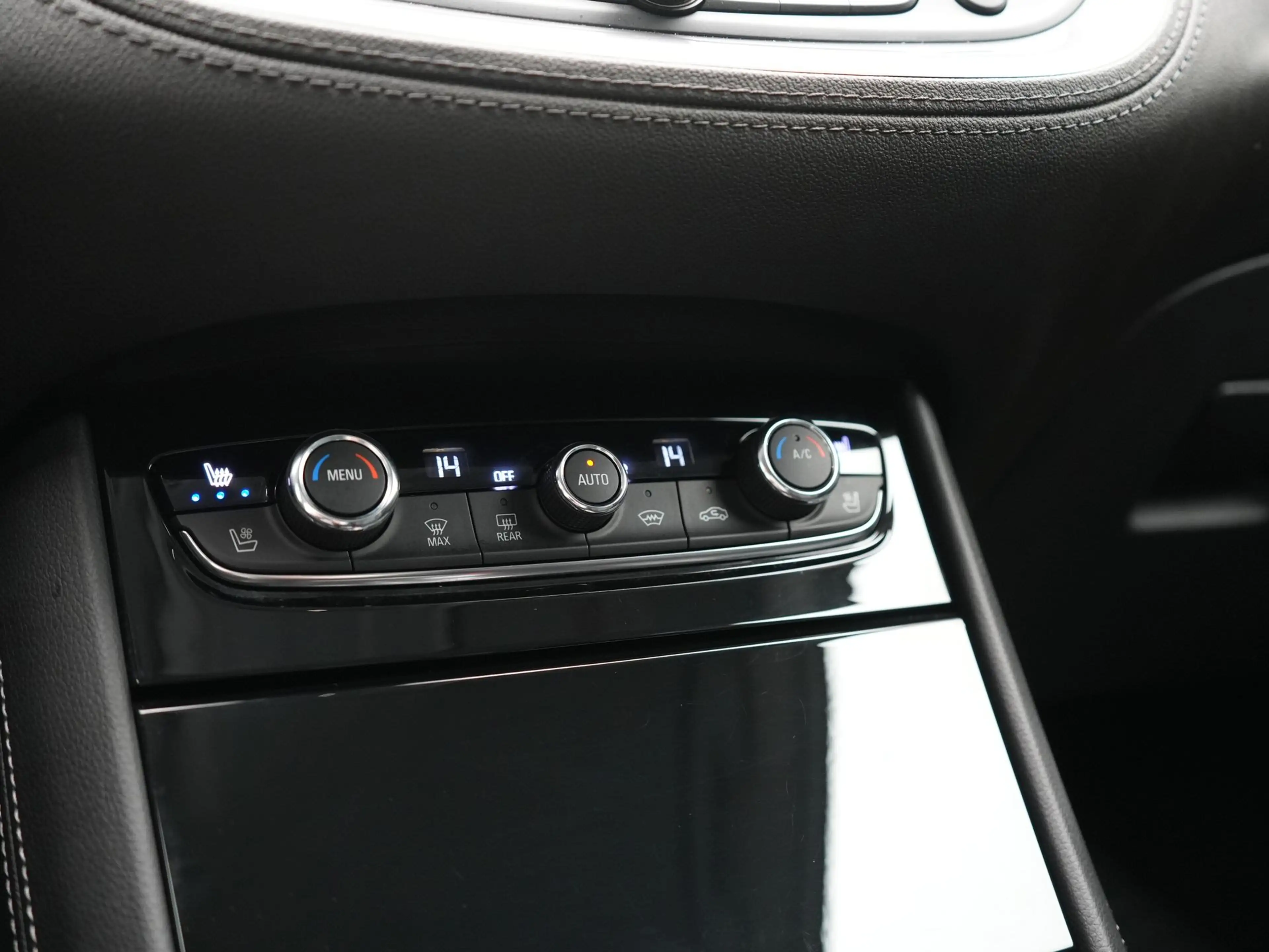 Opel Grandland X 1.6 Turbo Ultimate PHEV 225pk | Trekhaak Afn. | Ad — photo 14