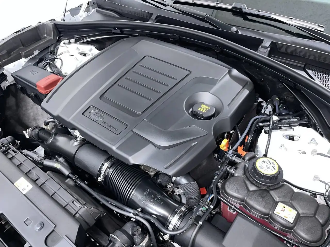 Land Rover Range Rover Velar снимка Land Rover Range Rover Velar