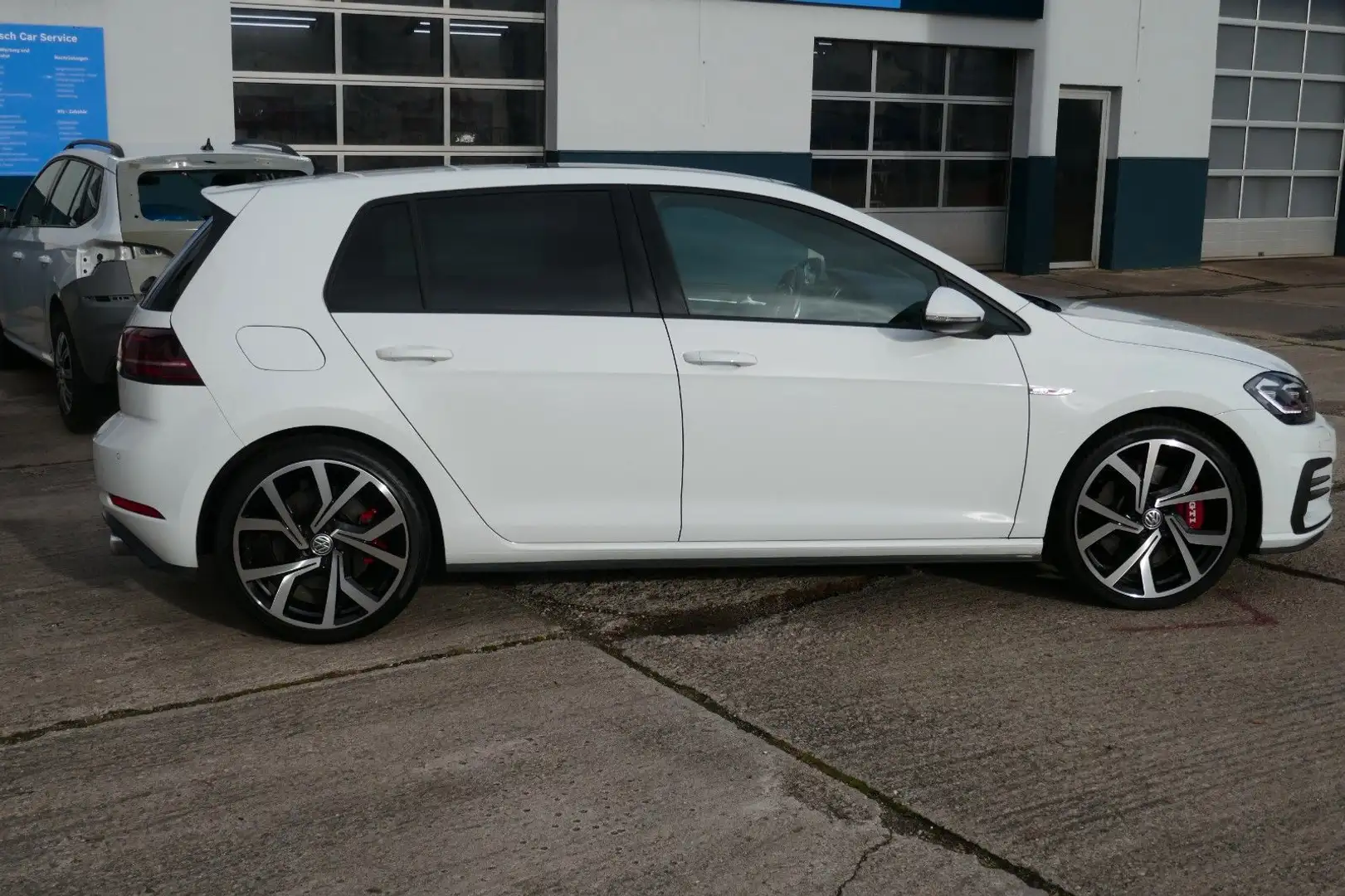Volkswagen Golf GTI Performance DSG Pano/Nav/Kam/LED Blanc - 2