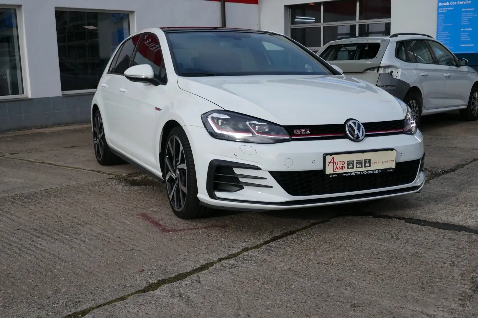 Volkswagen Golf GTI Performance DSG Pano/Nav/Kam/LED Blanc - 1