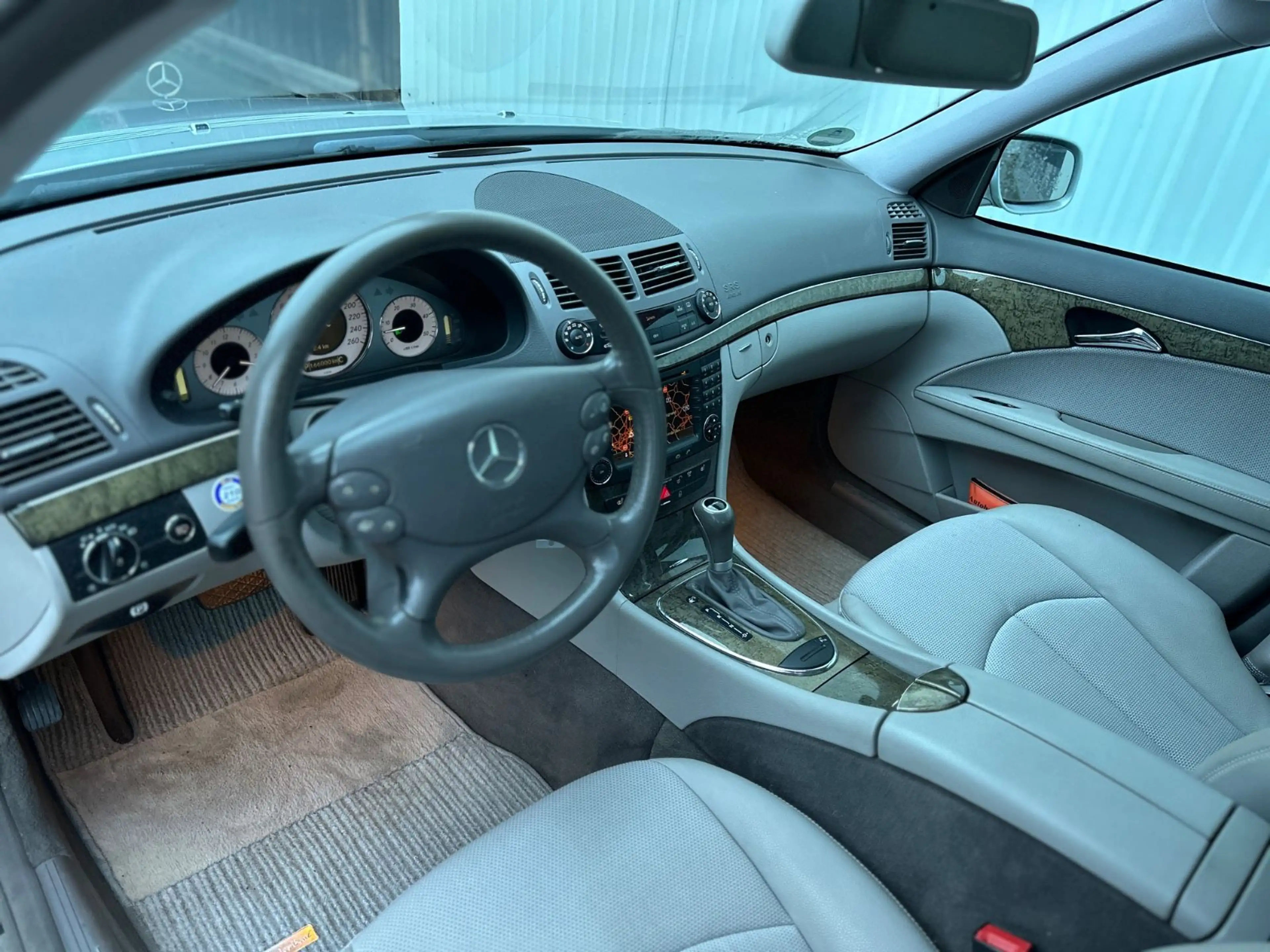 Mercedes-Benz E 280 Lim 4Matic AHK TOP Zustand — photo 10