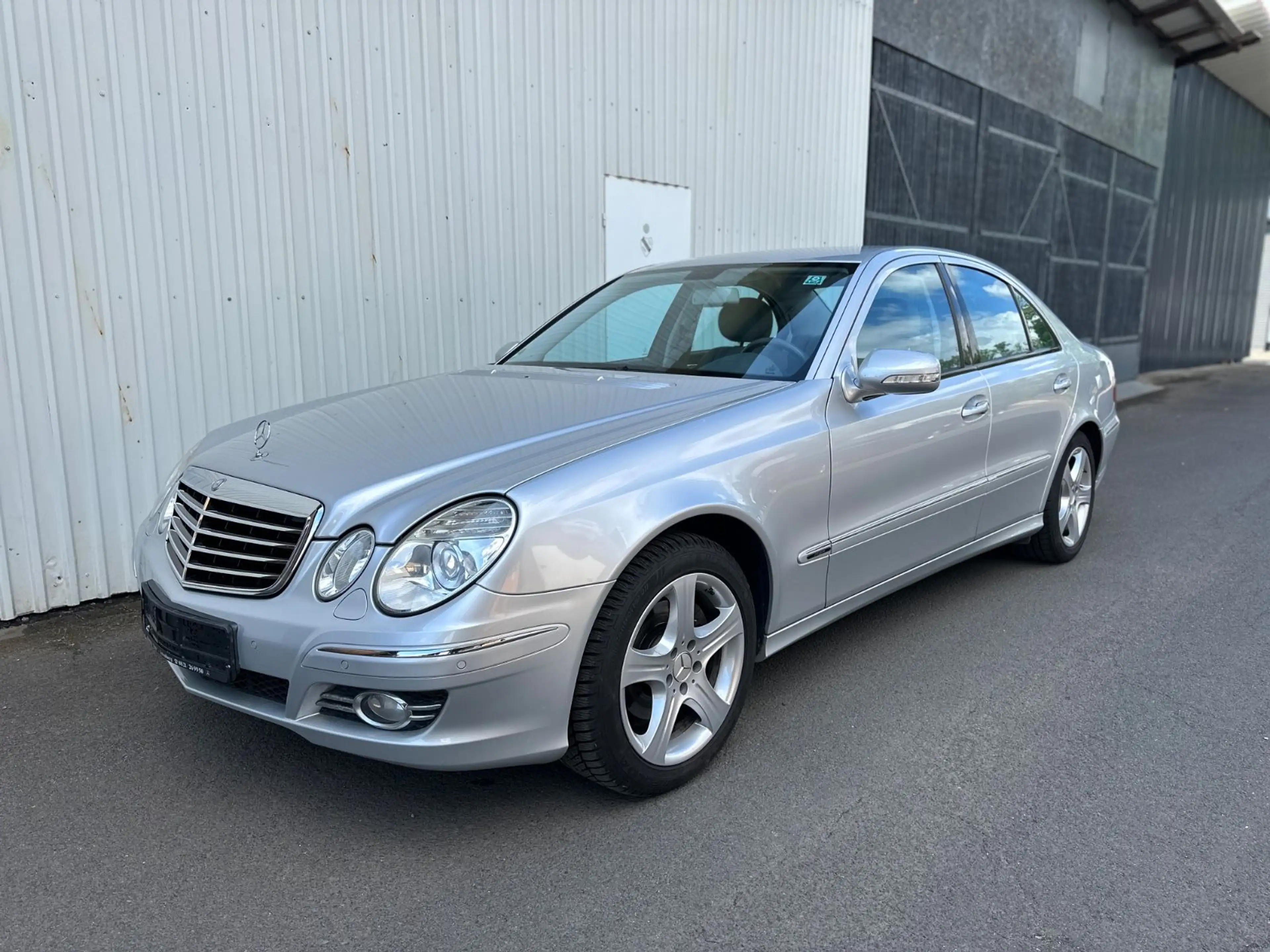 Mercedes-Benz E 280 Lim 4Matic AHK TOP Zustand — photo 6