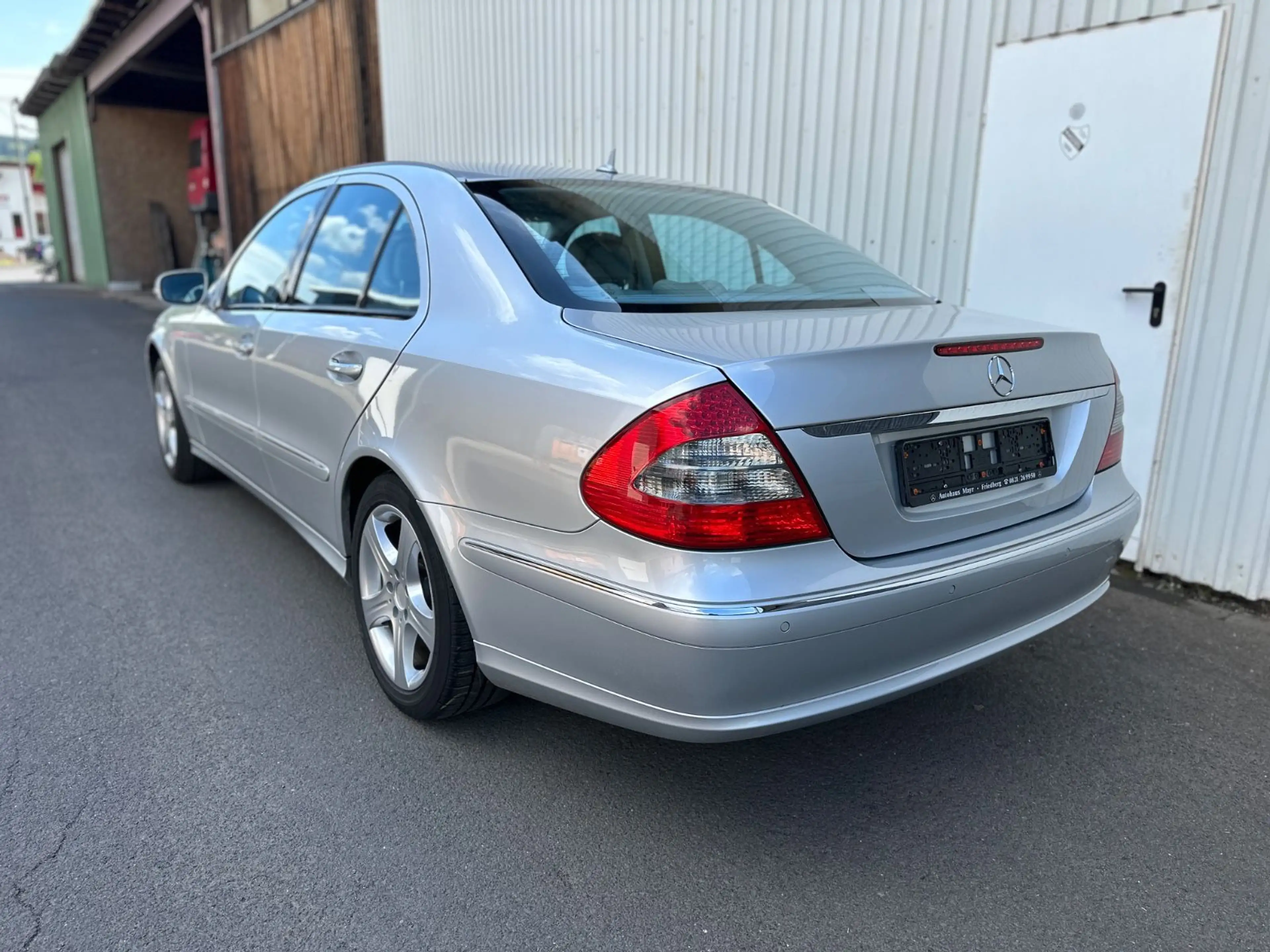 Mercedes-Benz E 280 Lim 4Matic AHK TOP Zustand — photo 15