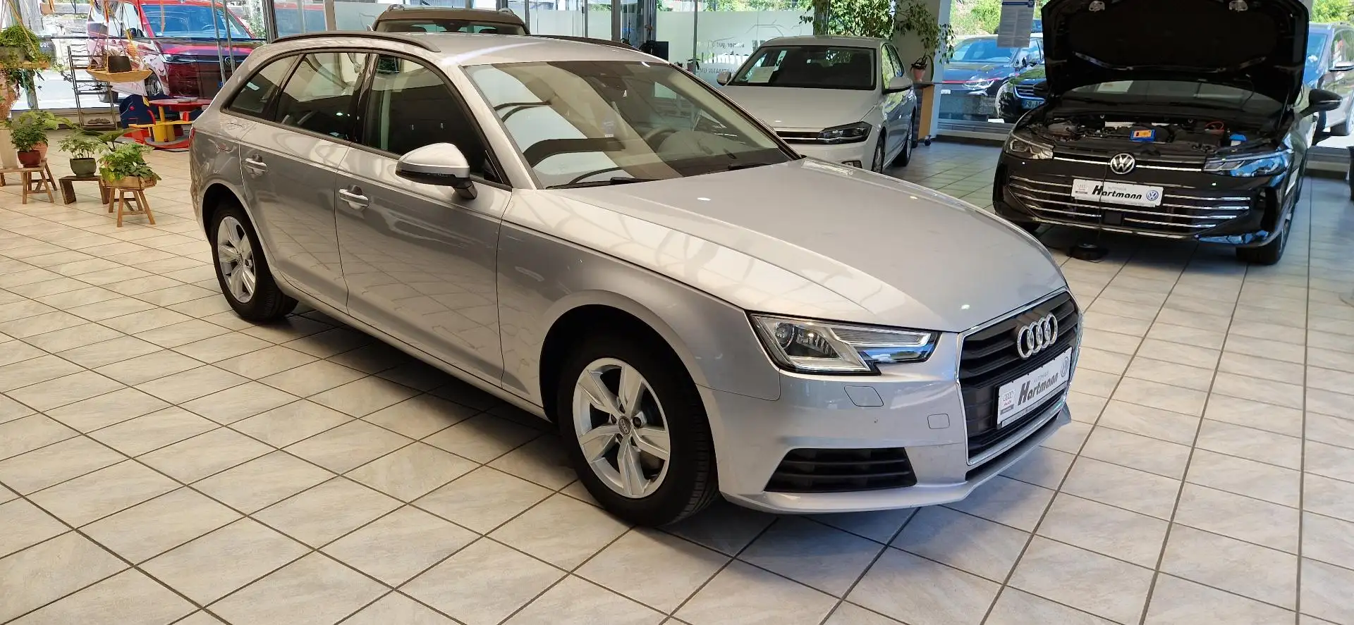 Audi A4 Avant 1,4TFSI S-Tronic Xenon Klima Navi Sitzh Zilver - 1