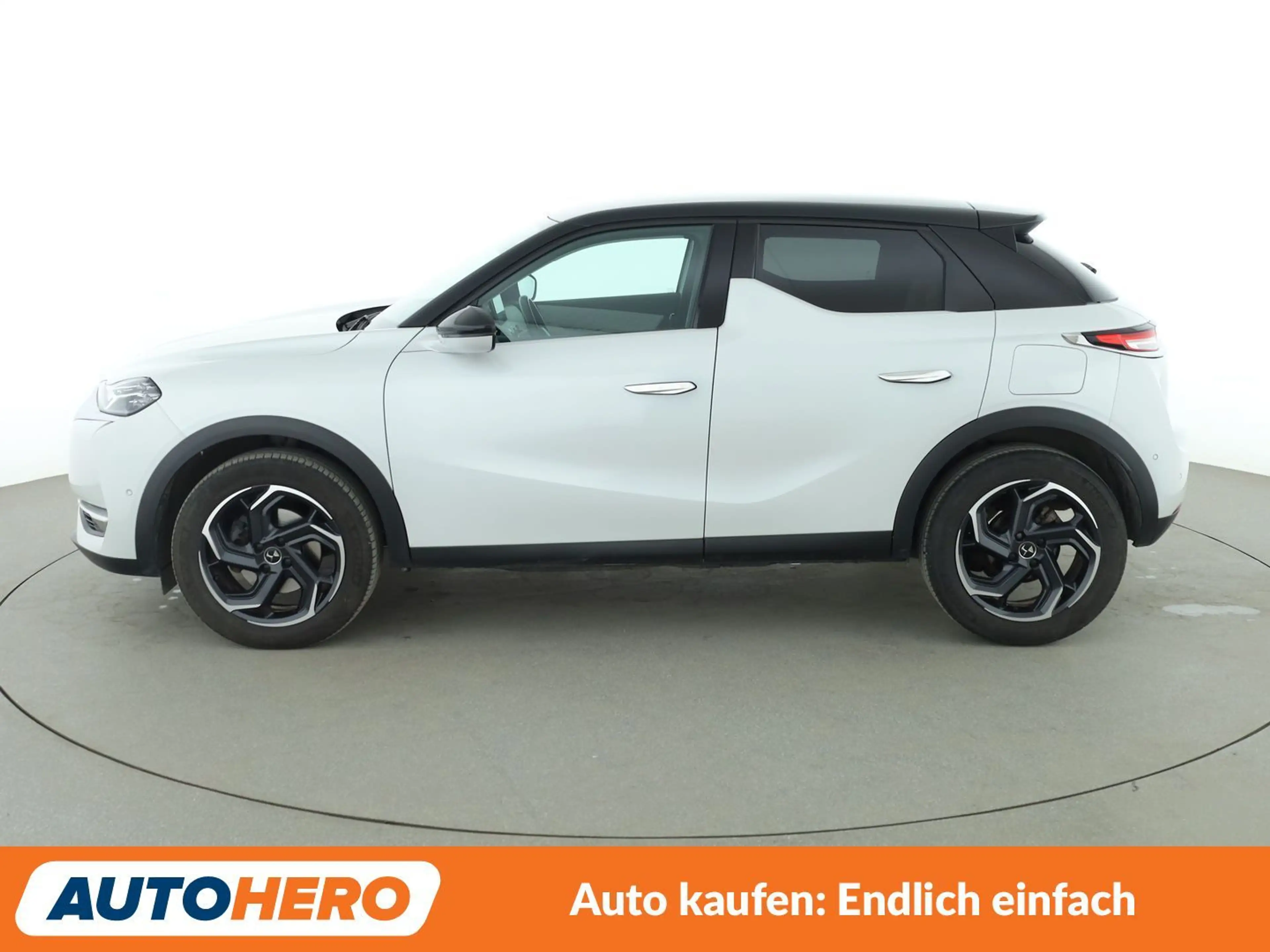 DS Automobiles DS 3 Crossback 1.2 PureTech So Chic — photo 3